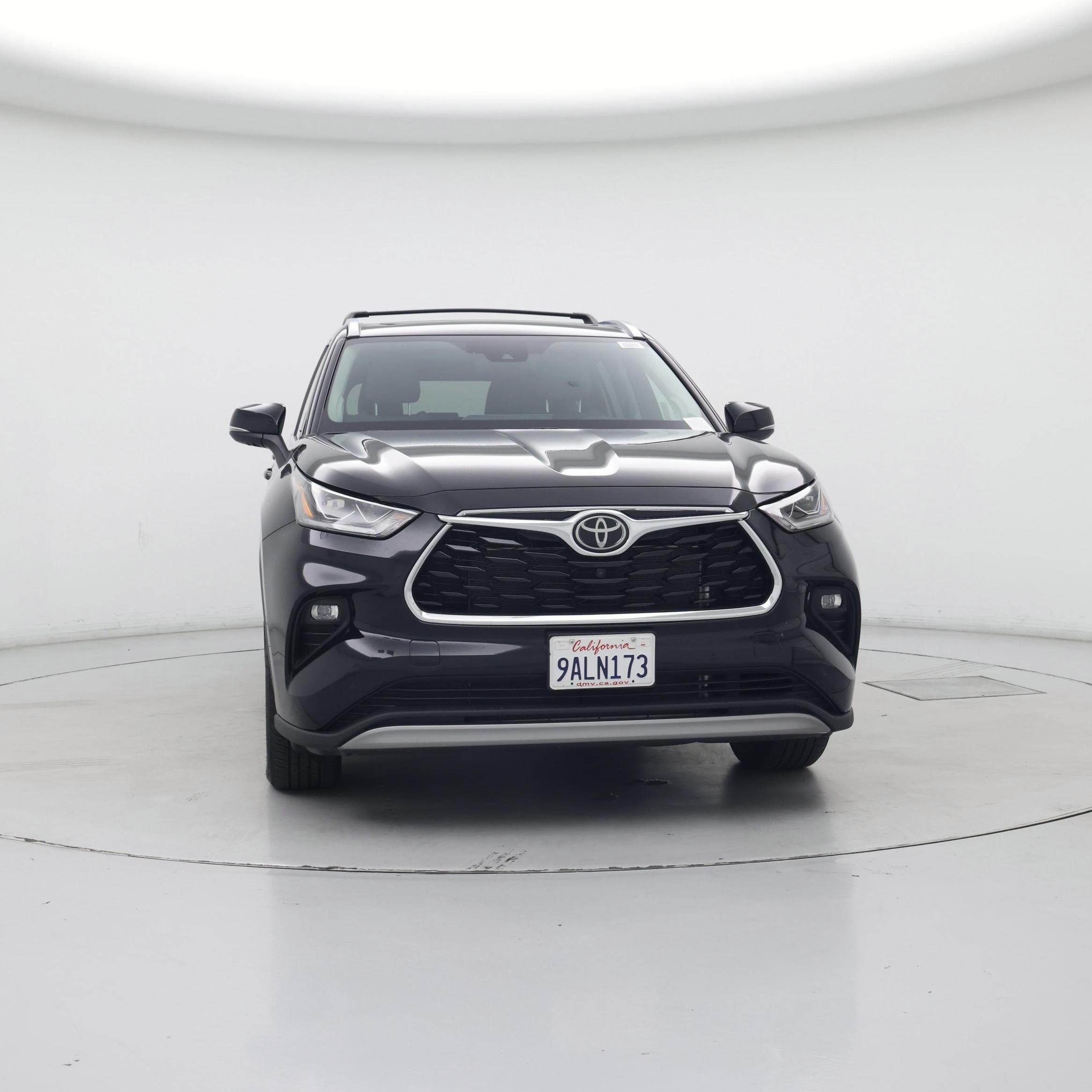 Thumbnail: 2022 Toyota Highlander - 5