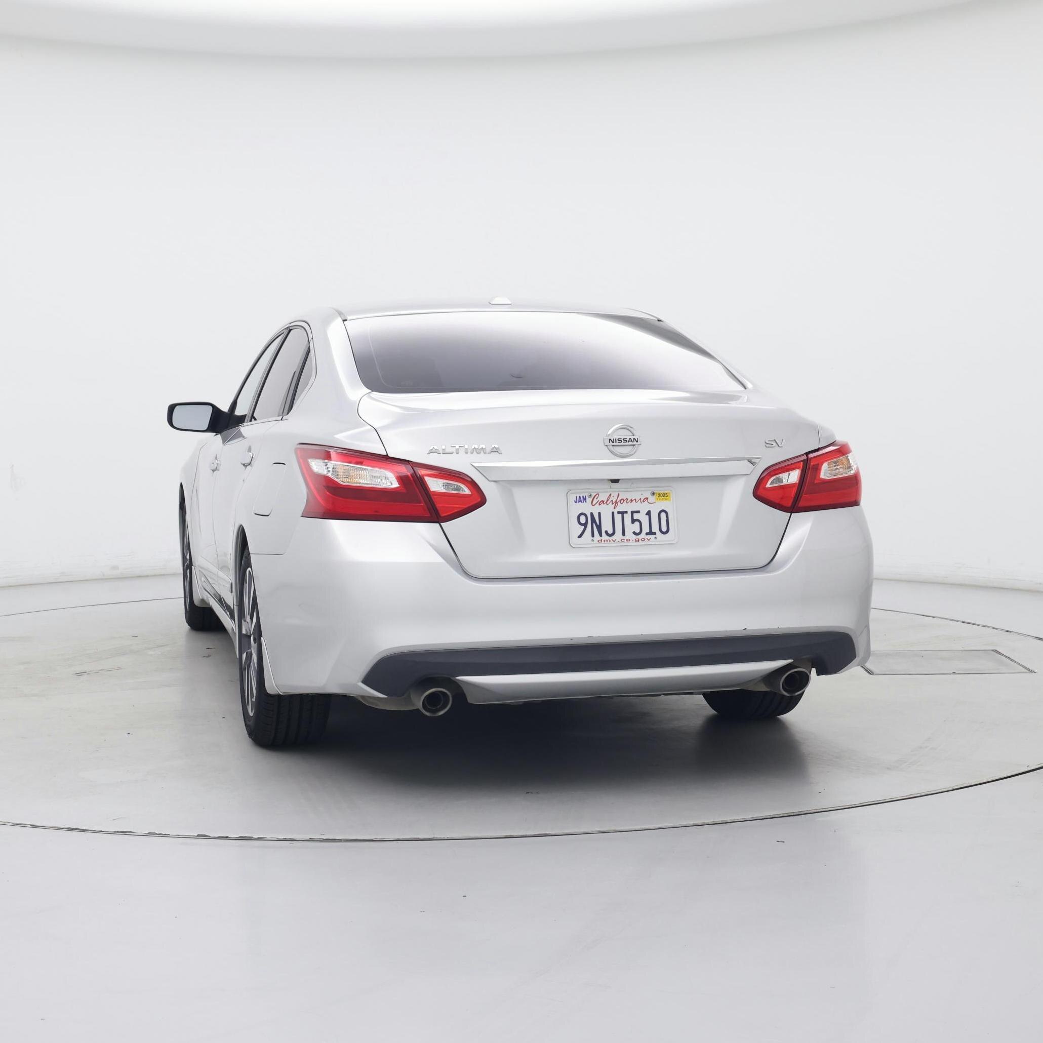 Thumbnail: 2016 Nissan Altima - 6