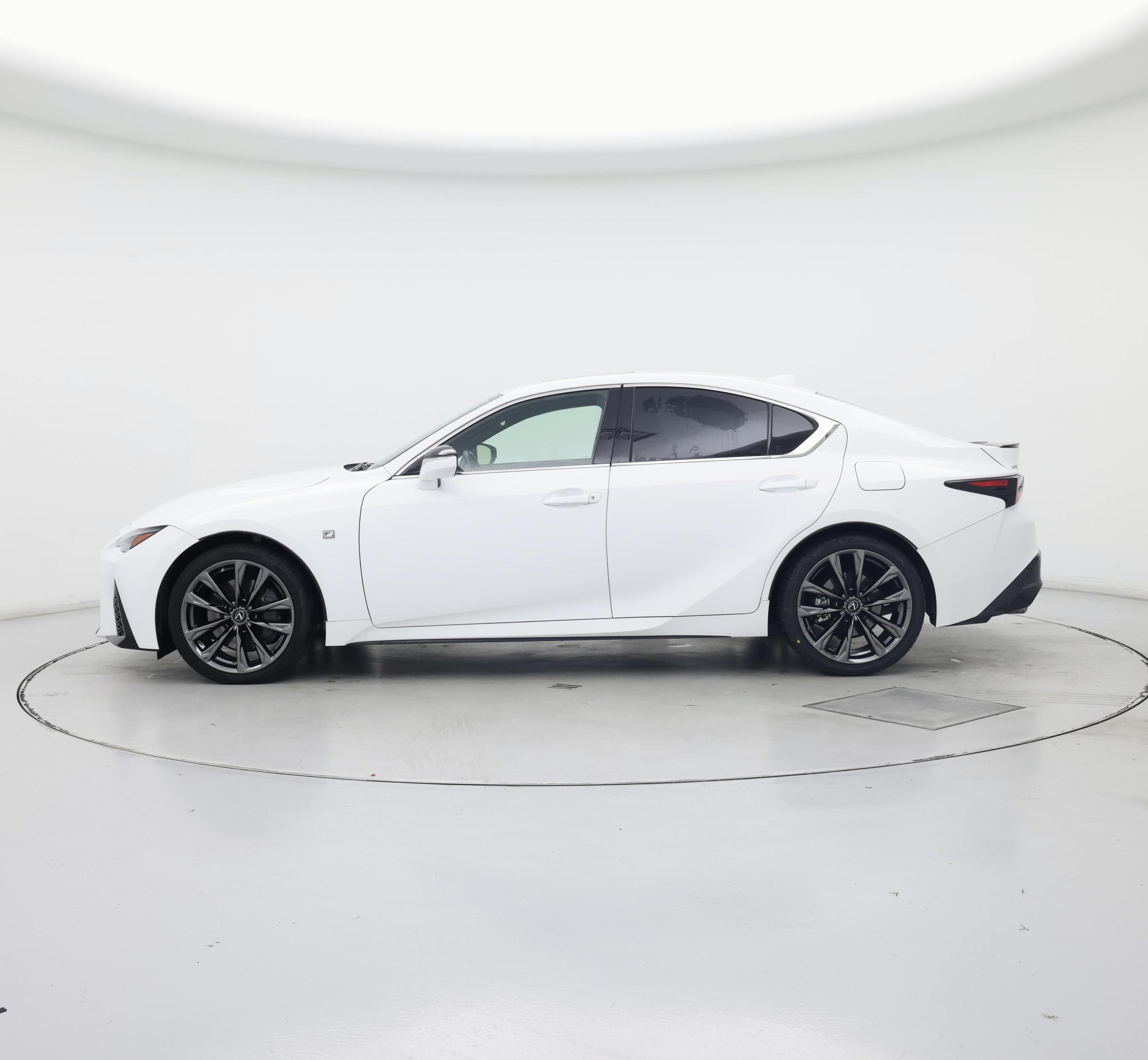 Thumbnail: 2022 Lexus IS - 3