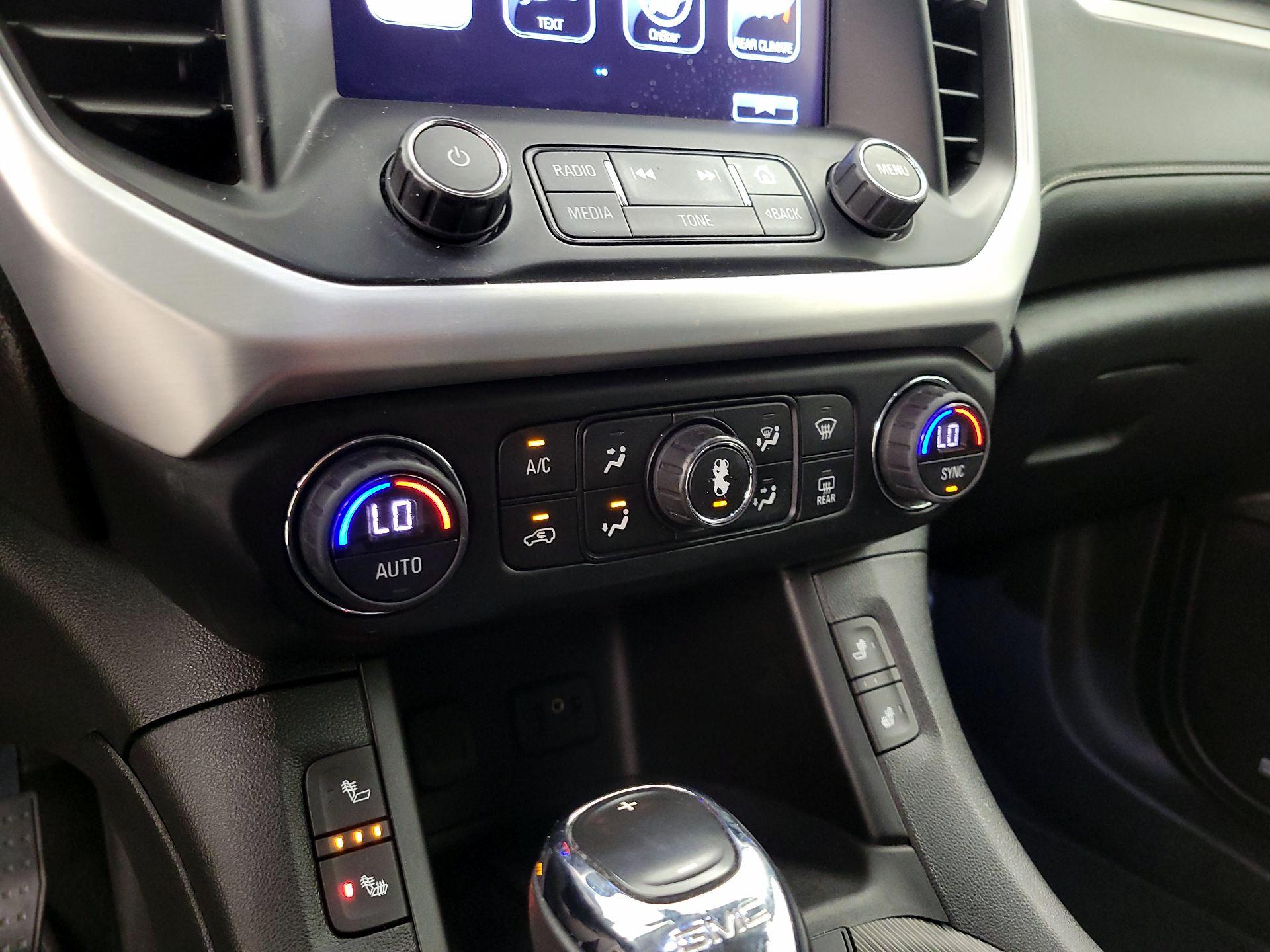 Thumbnail: 2019 GMC Acadia - 16