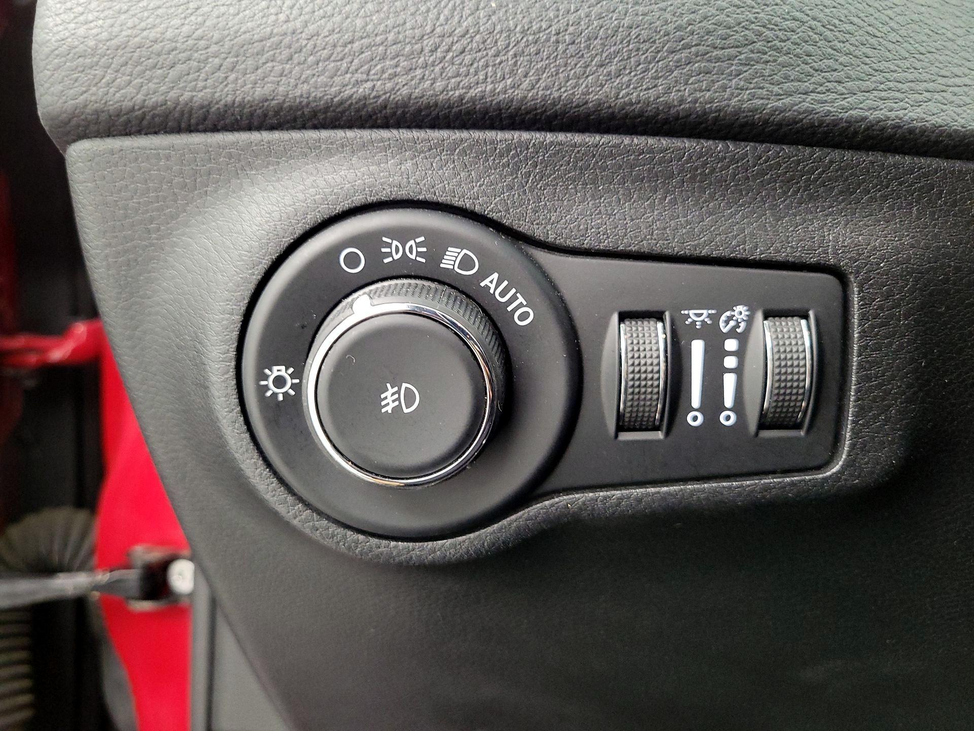 Thumbnail: 2019 Jeep Compass - 11