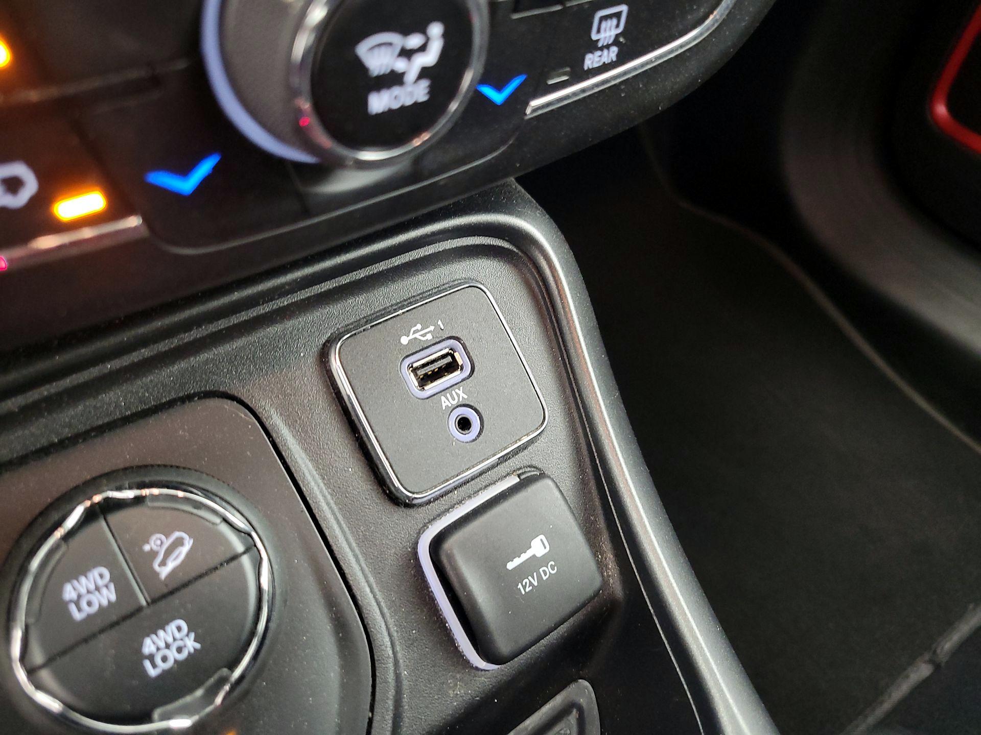 Thumbnail: 2019 Jeep Compass - 16