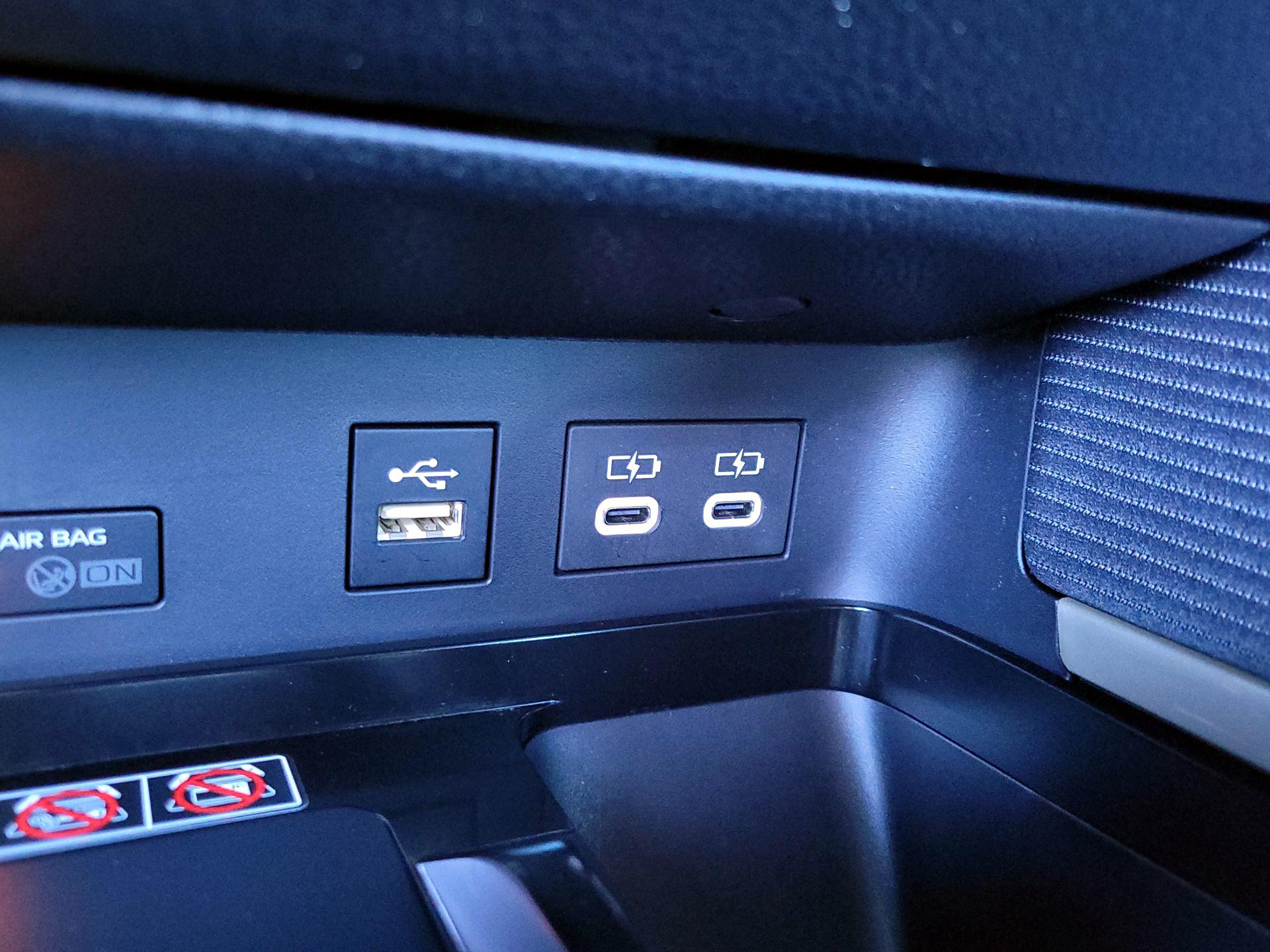 Thumbnail: 2025 Toyota Camry - 18