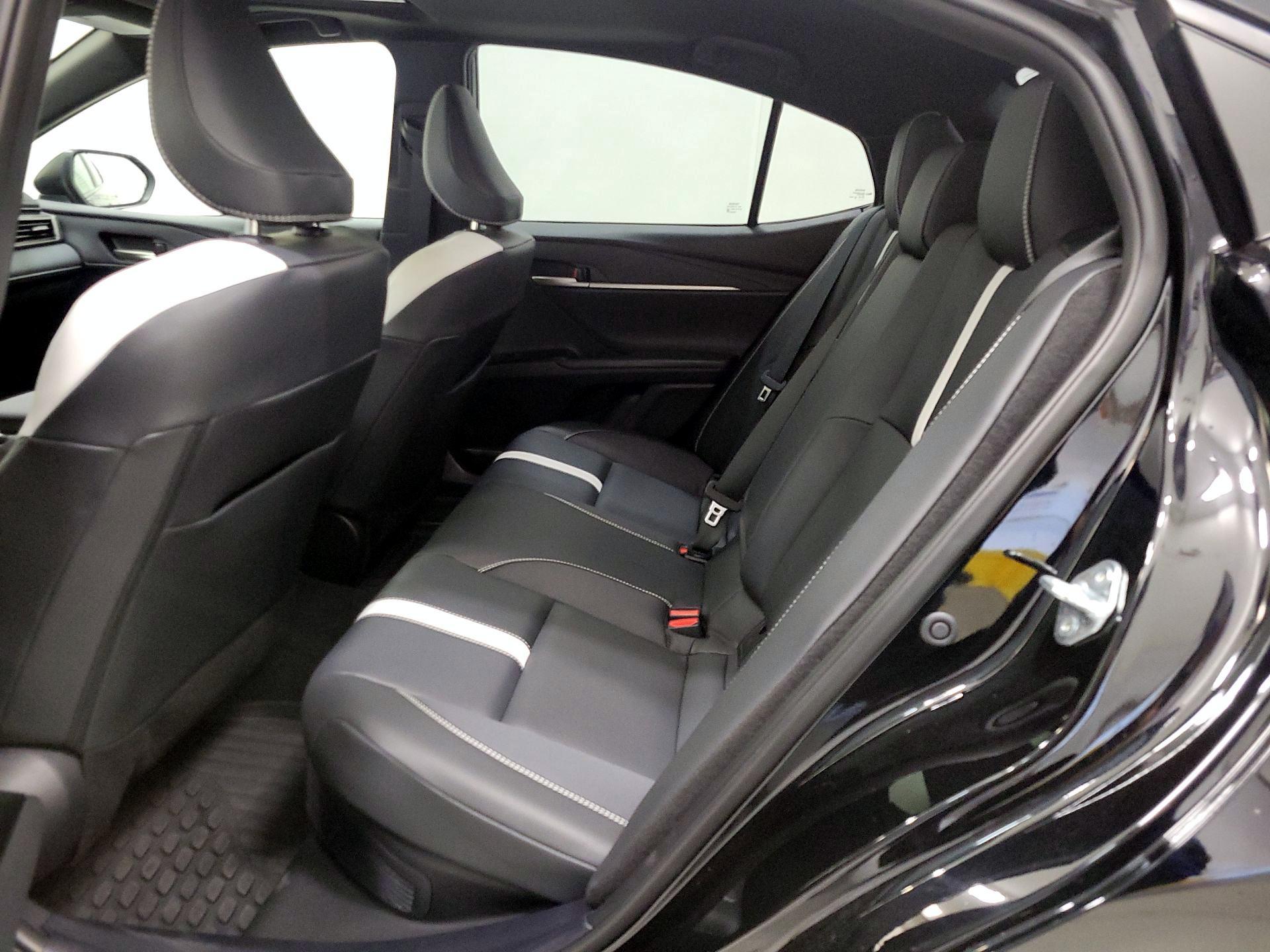 Thumbnail: 2025 Toyota Camry - 20