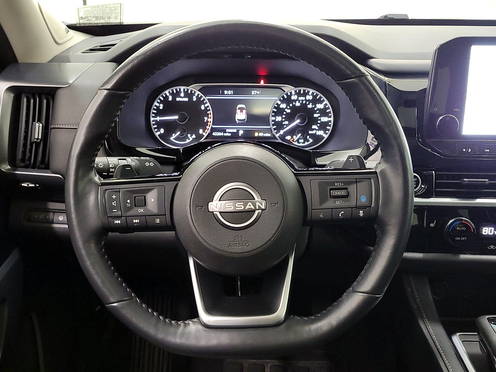 Thumbnail: 2022 Nissan Pathfinder - 10