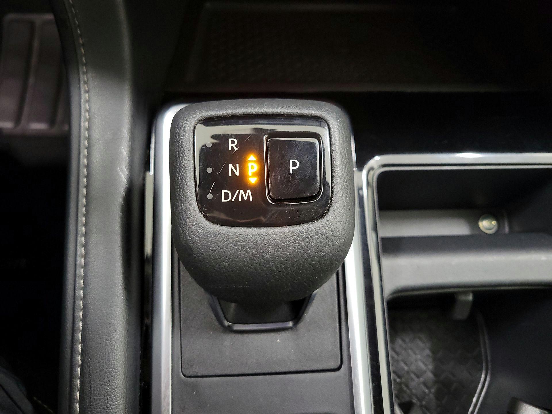 Thumbnail: 2022 Nissan Pathfinder - 18