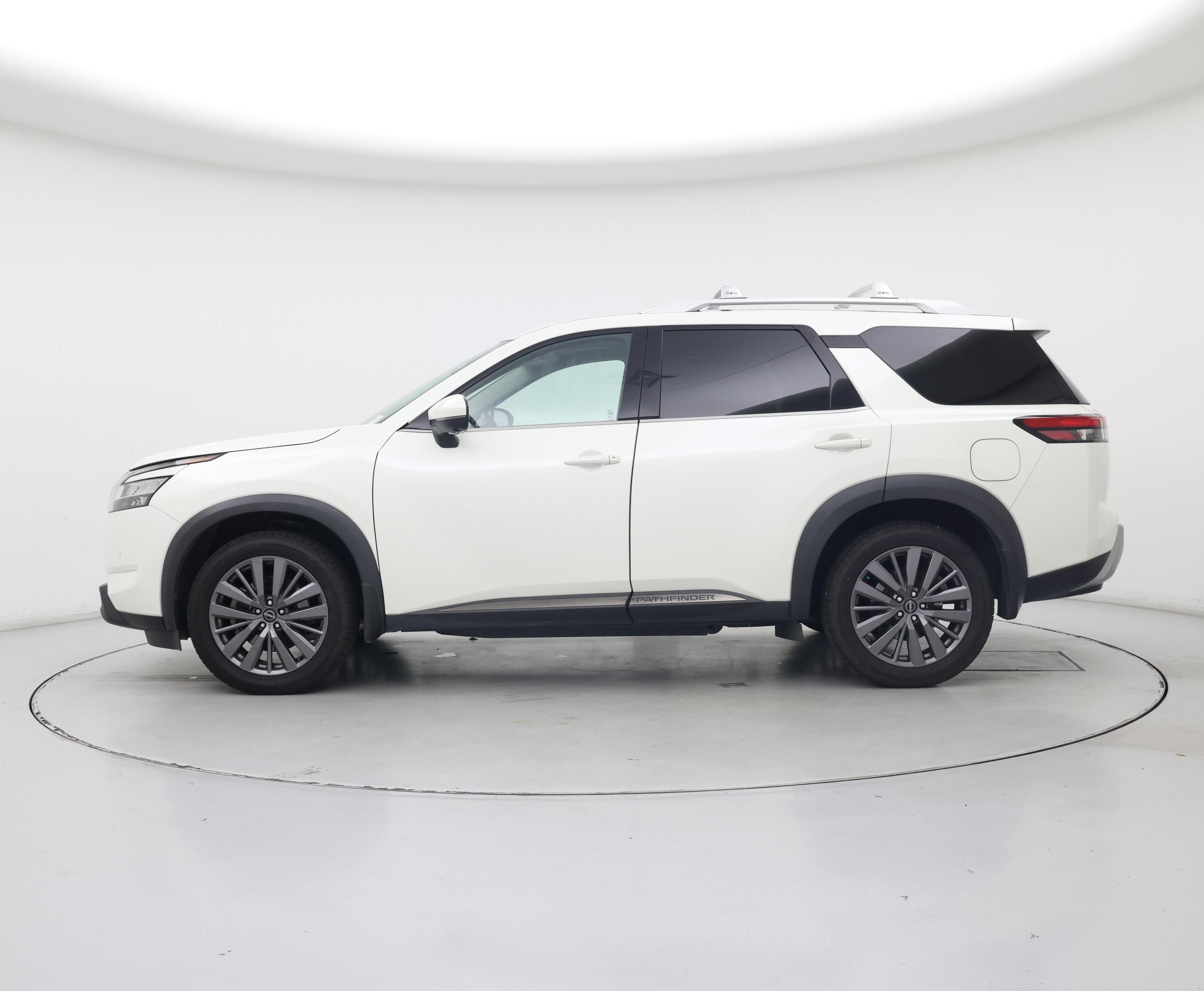 Thumbnail: 2022 Nissan Pathfinder - 3