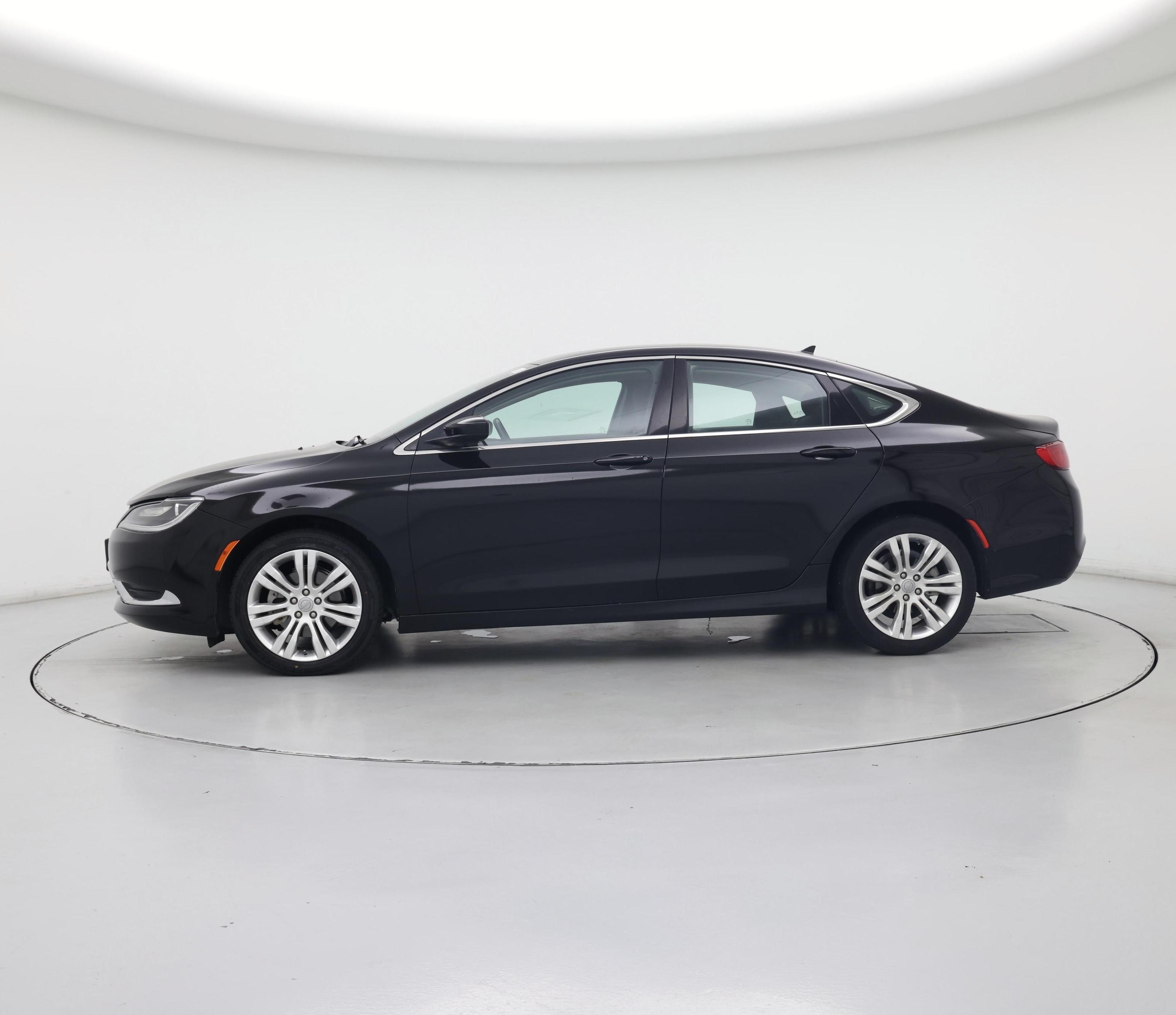 Thumbnail: 2016 Chrysler 200 - 3
