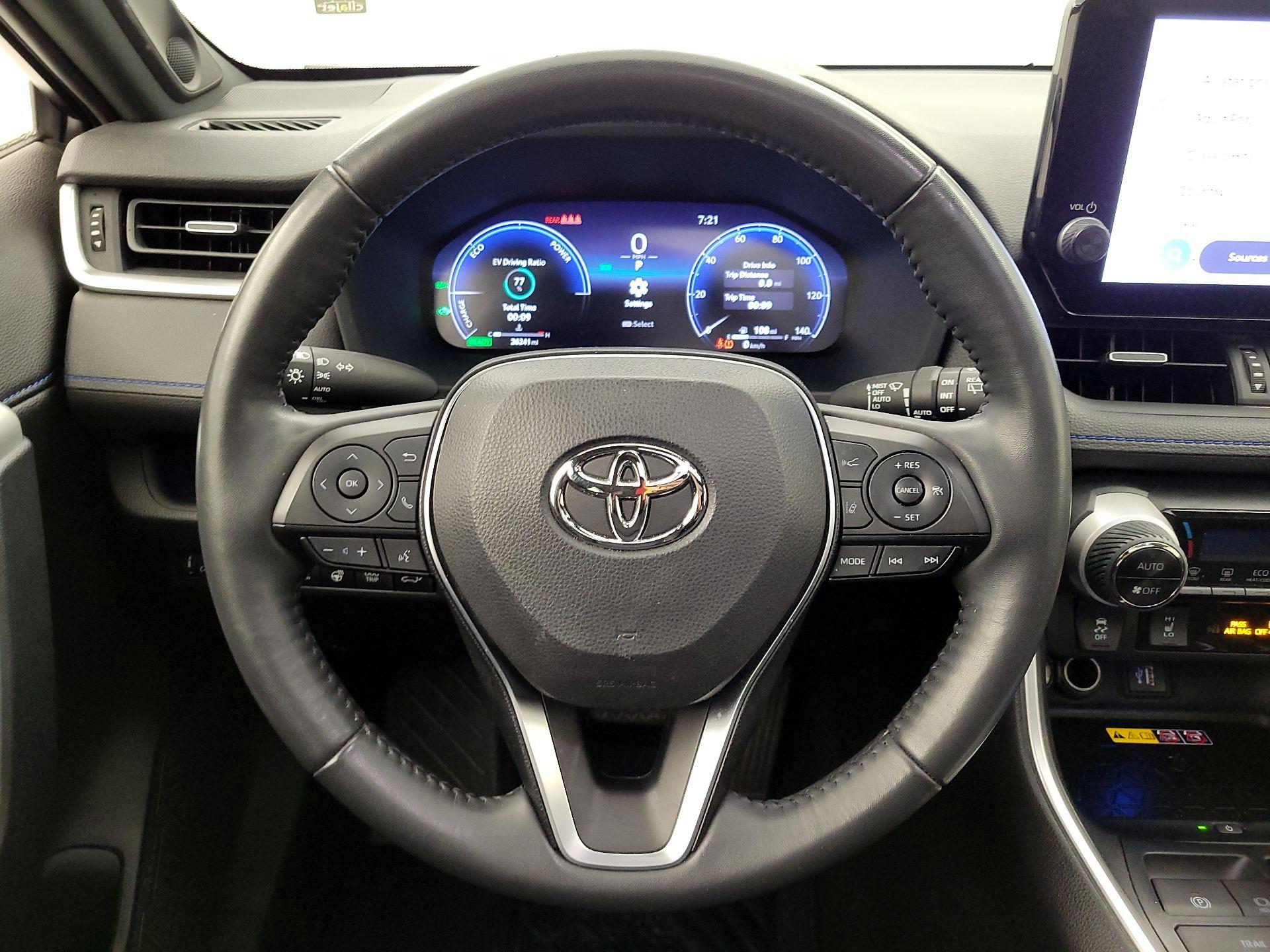 Thumbnail: 2024 Toyota RAV4 - 10