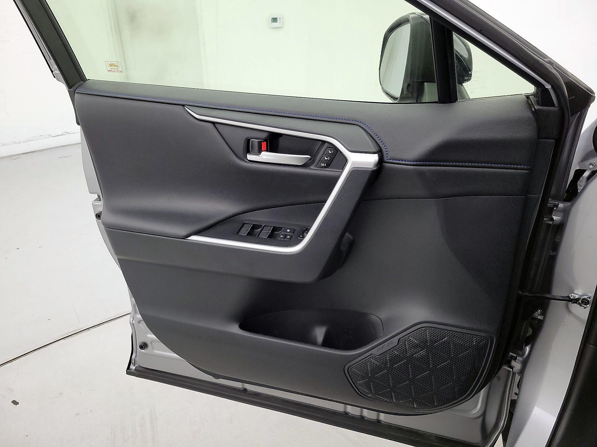 Thumbnail: 2024 Toyota RAV4 - 12