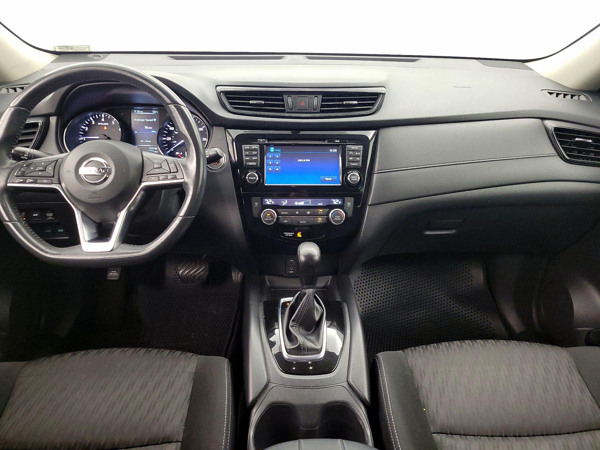 Thumbnail: 2017 Nissan Rogue - 9