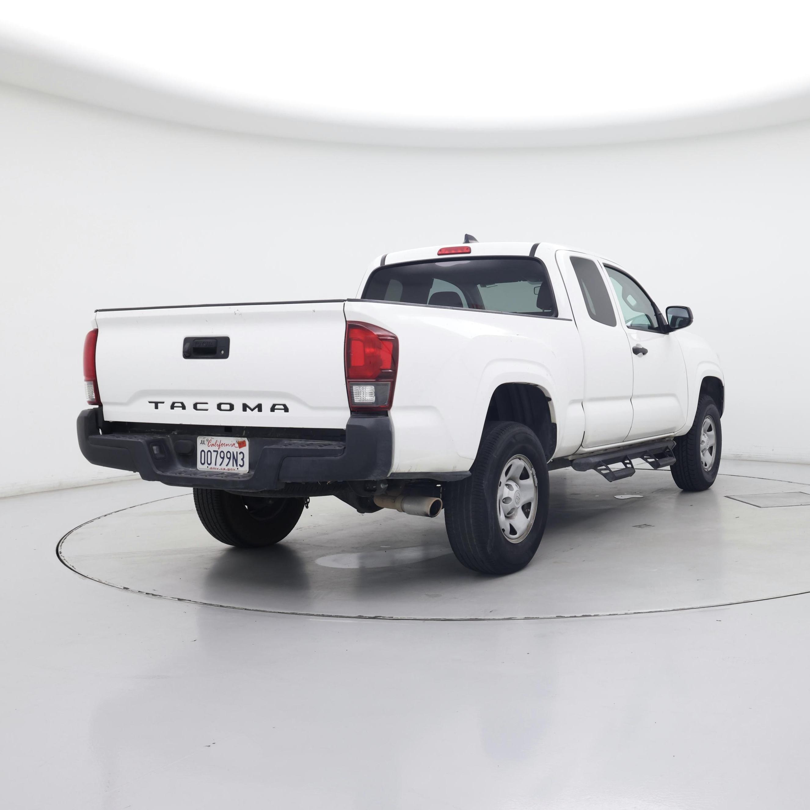 Thumbnail: 2022 Toyota Tacoma - 8