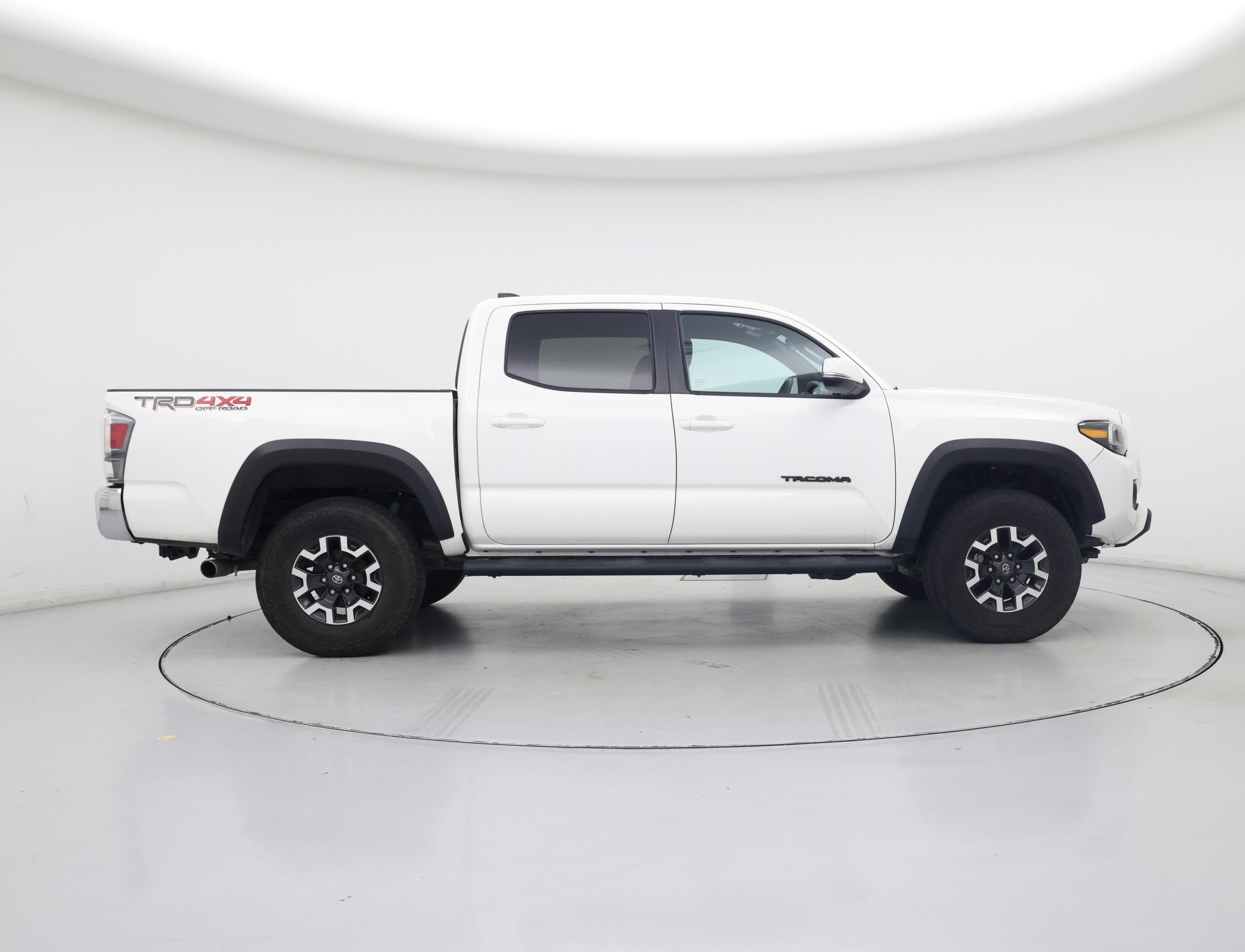 Thumbnail: 2023 Toyota Tacoma - 7