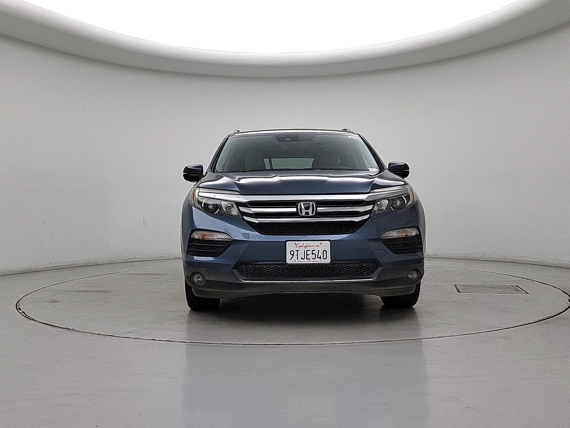 Thumbnail: 2018 Honda Pilot - 2