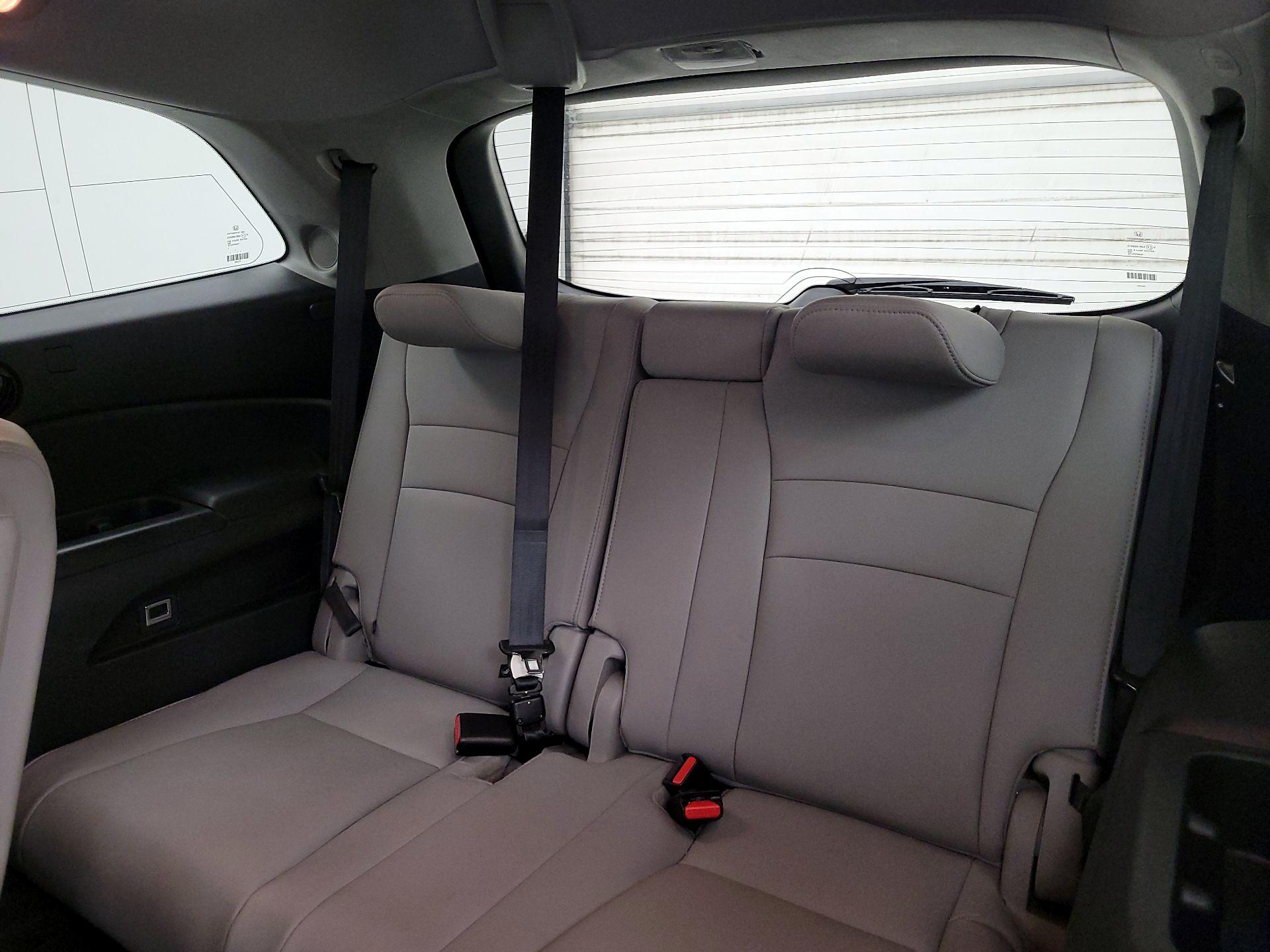 Thumbnail: 2018 Honda Pilot - 19