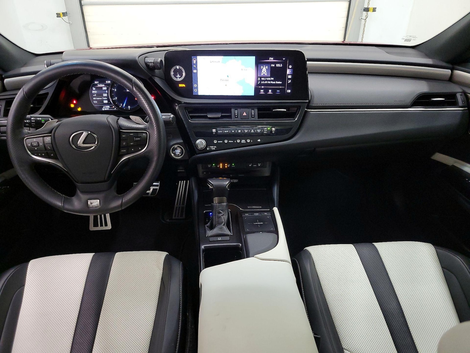 2022 Lexus ES F SPORT - Photo 10