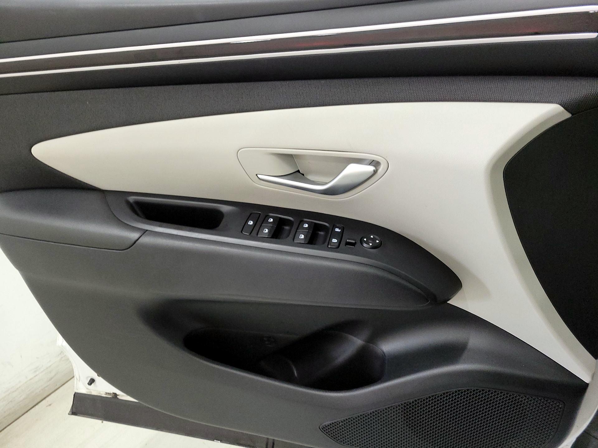 Thumbnail: 2023 Hyundai Tucson - 12