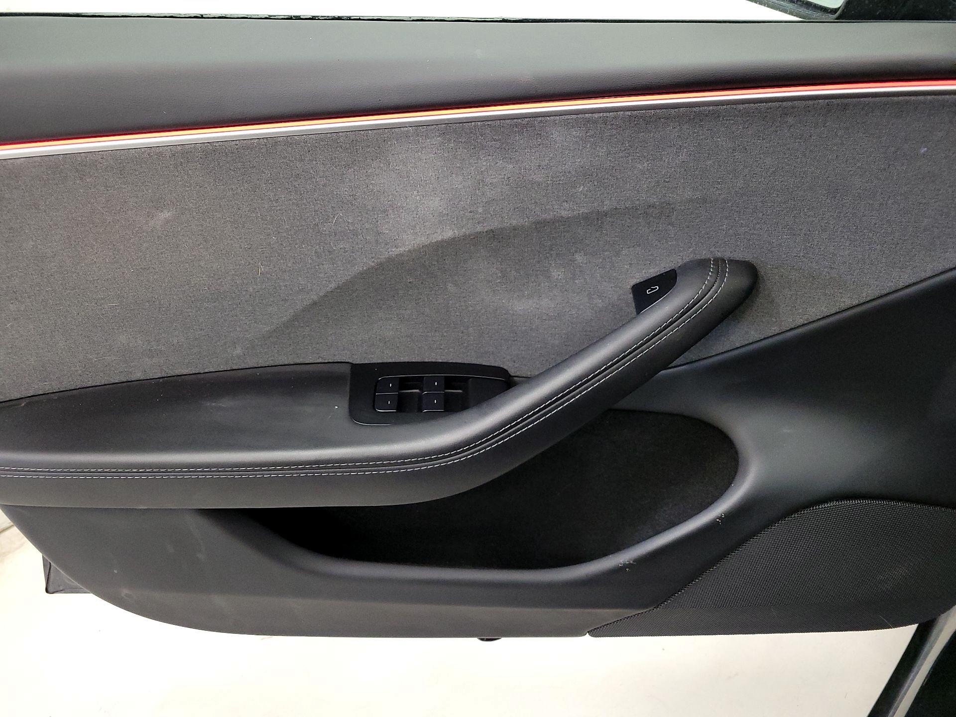 Thumbnail: 2025 Tesla Model 3 - 12