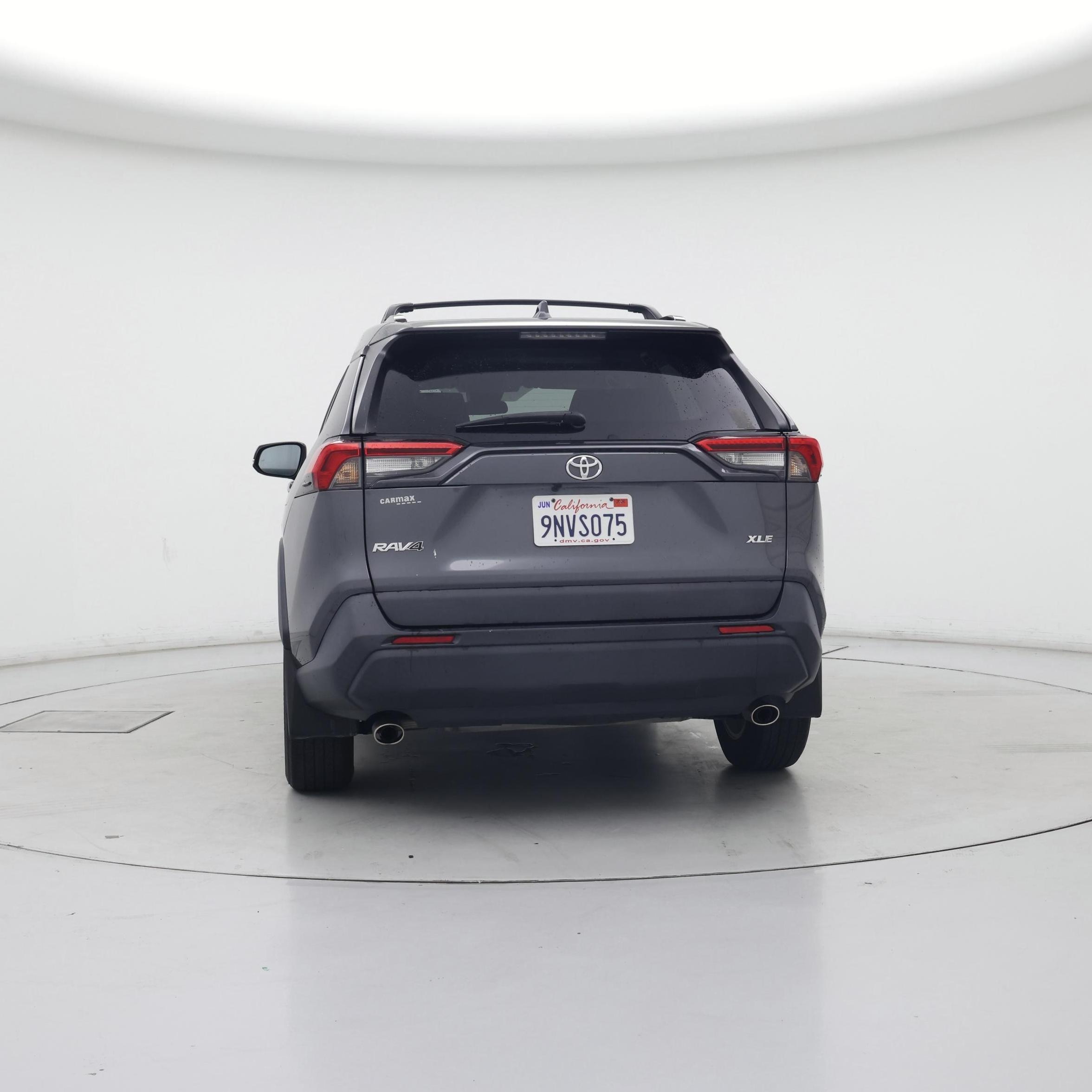 Thumbnail: 2021 Toyota RAV4 - 6