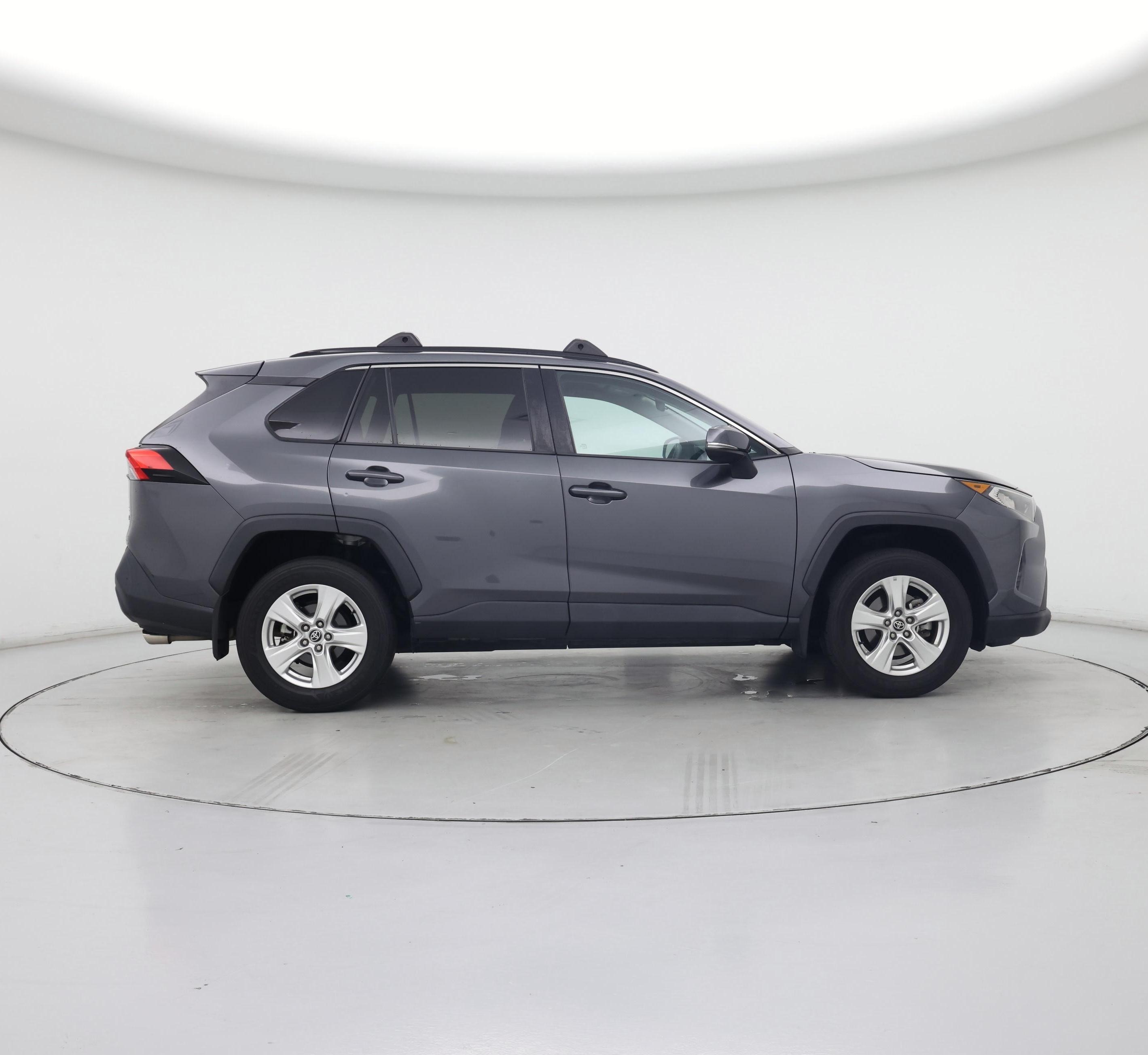 Thumbnail: 2021 Toyota RAV4 - 7