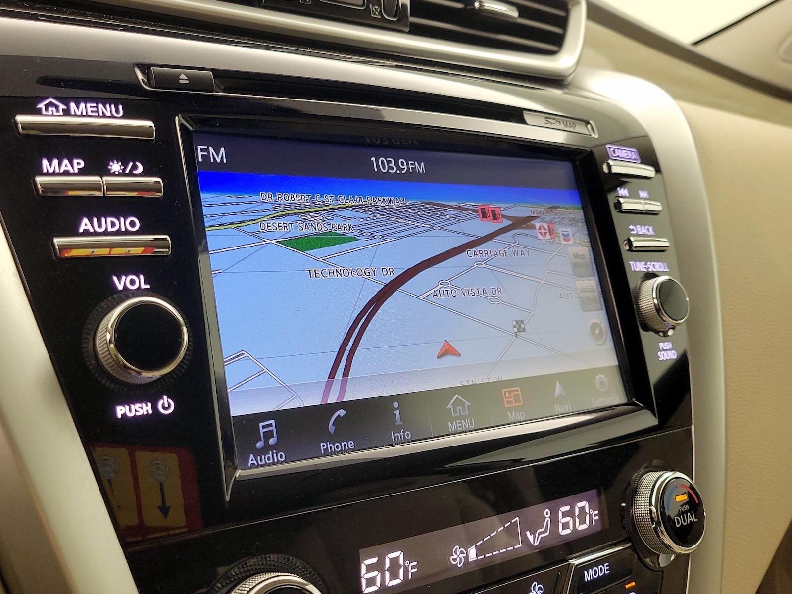 2015 Nissan Murano Platinum - Photo 15