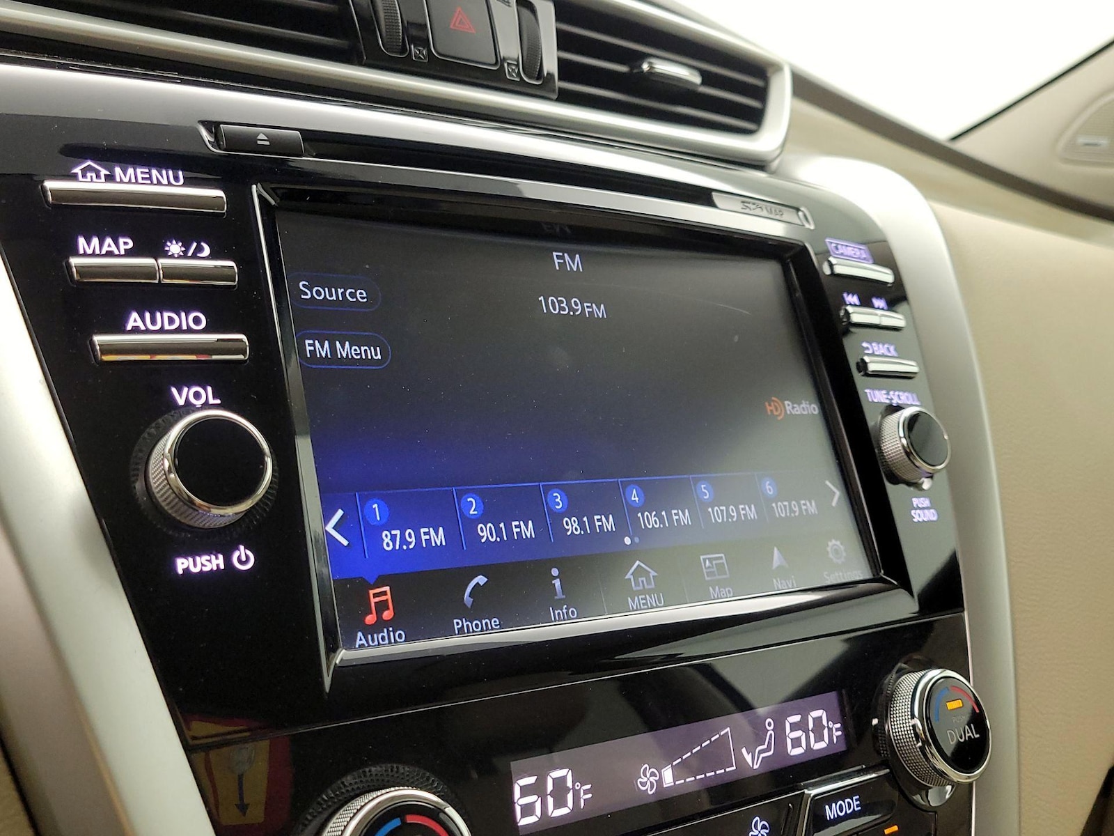 2015 Nissan Murano Platinum - Photo 17