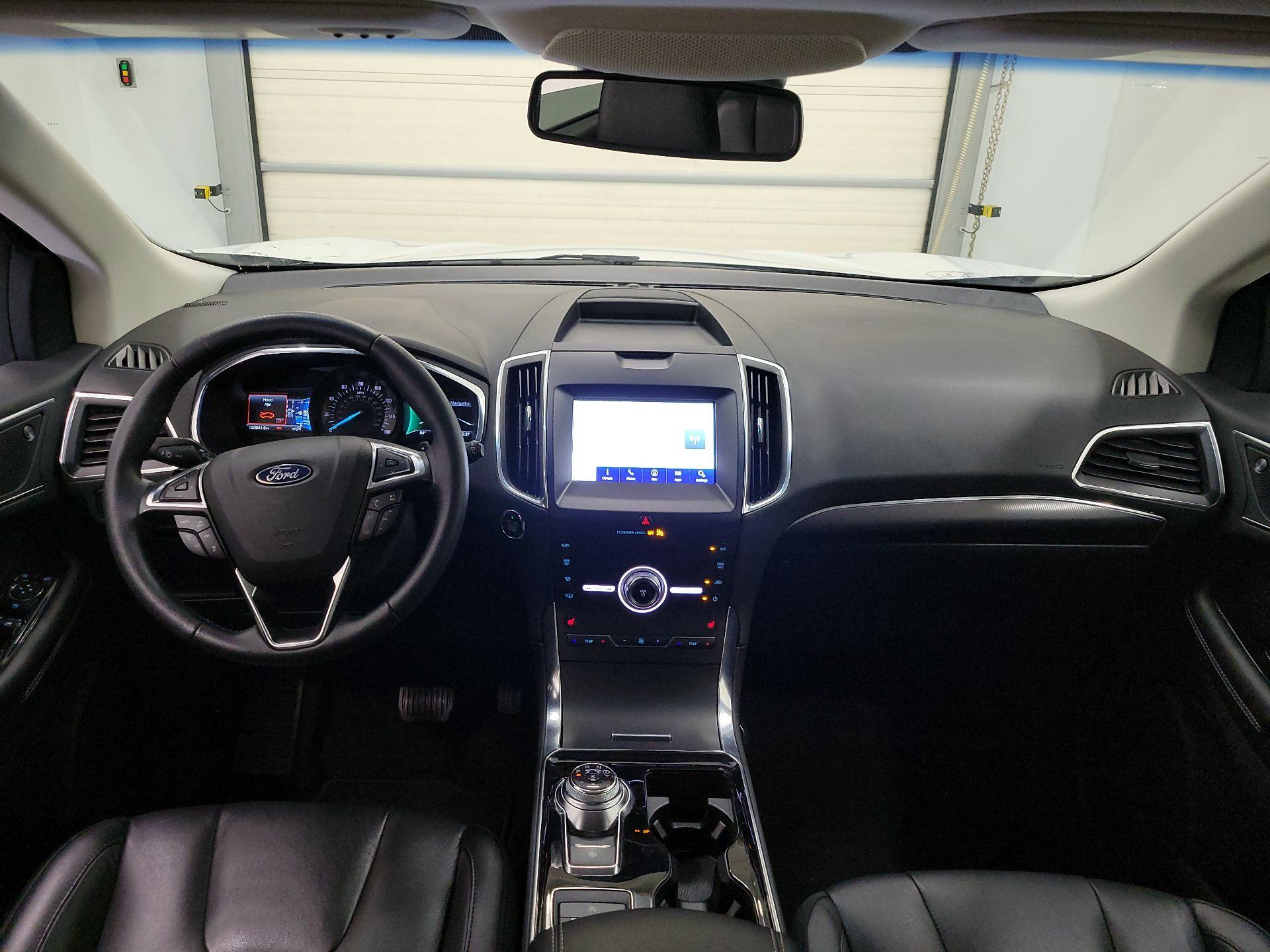 Thumbnail: 2020 Ford Edge - 9