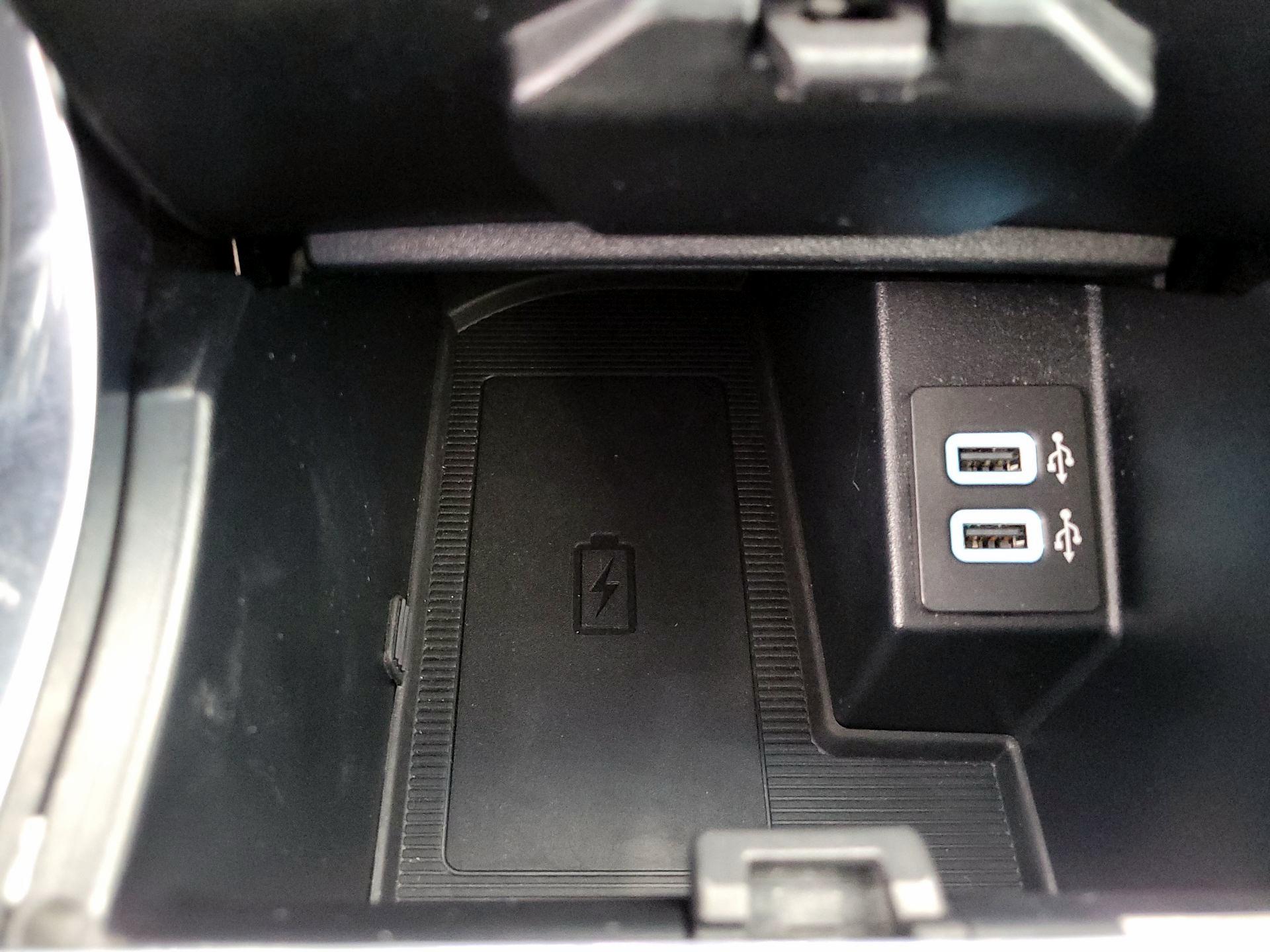 Thumbnail: 2020 Ford Edge - 18