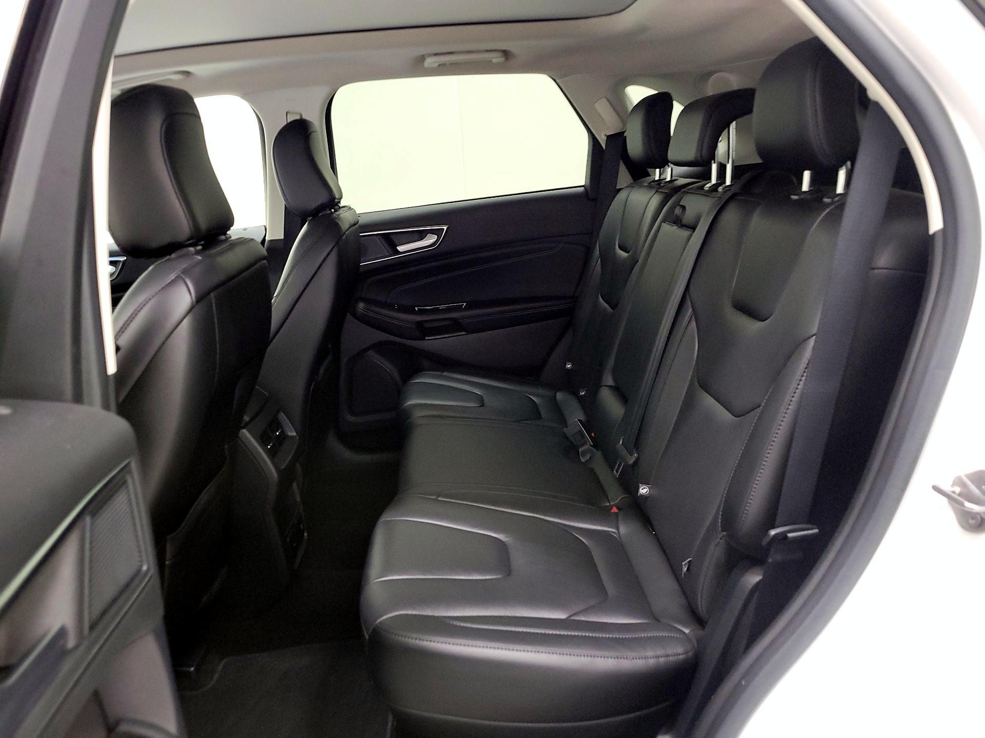 Thumbnail: 2020 Ford Edge - 19