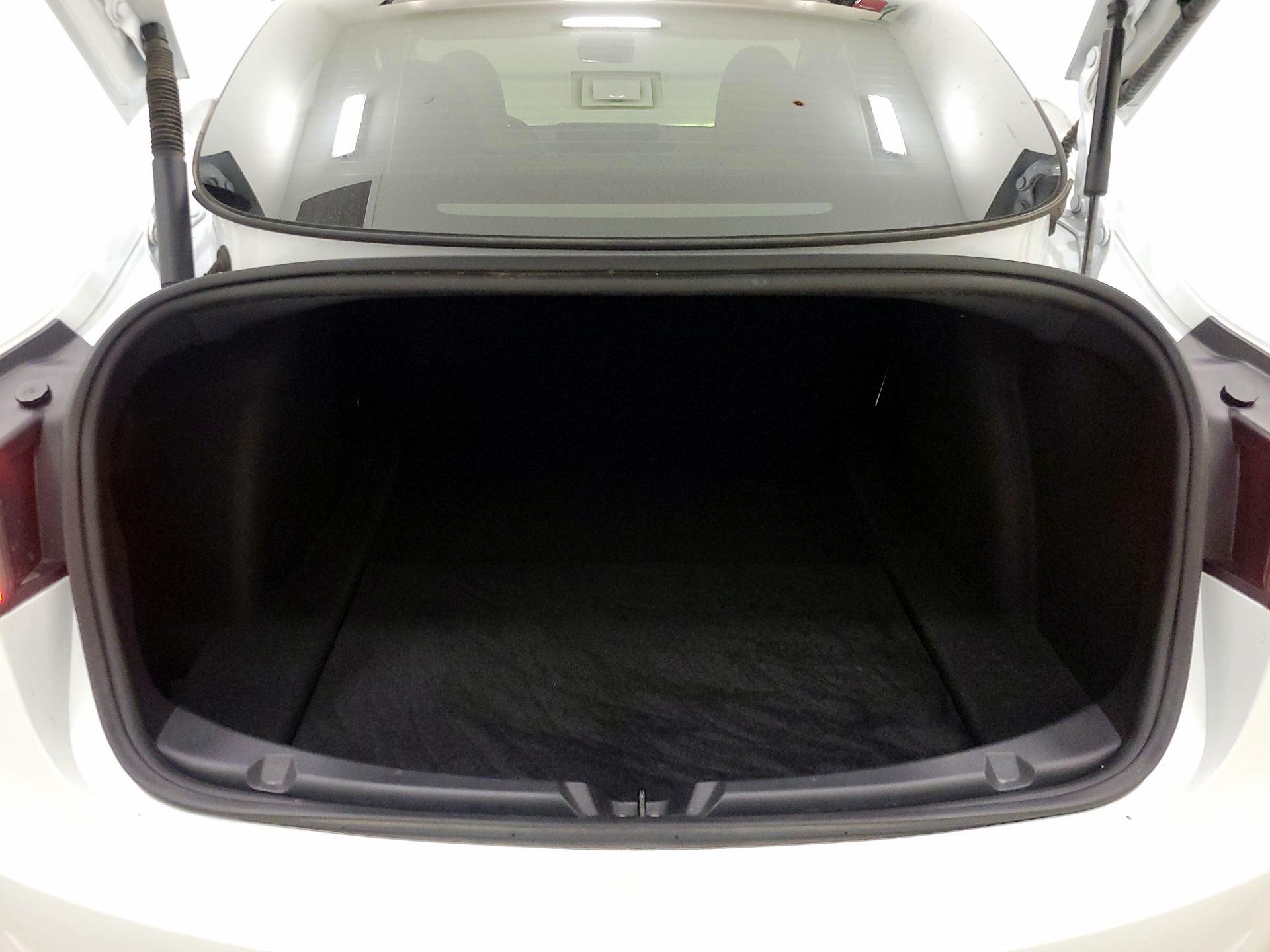 Thumbnail: 2023 Tesla Model 3 - 20