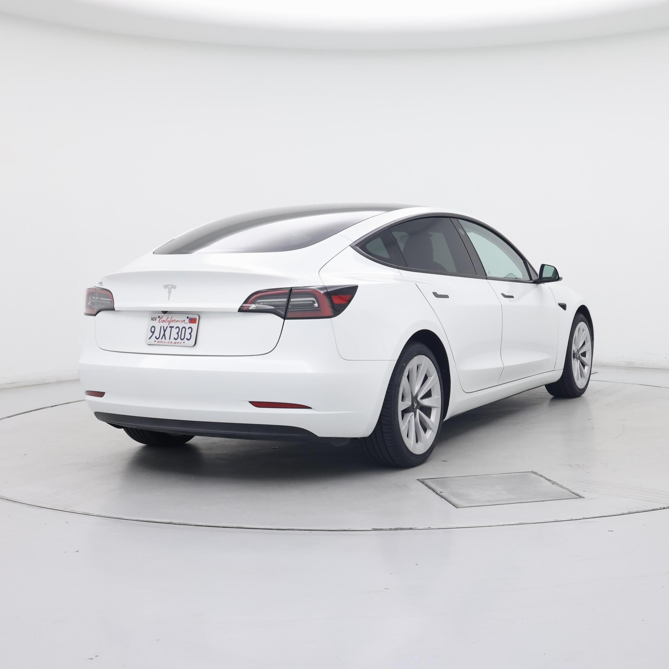 Thumbnail: 2023 Tesla Model 3 - 8