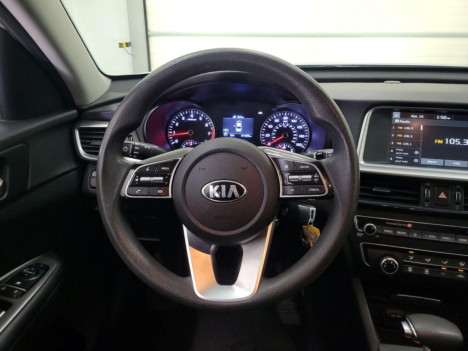 2019 Kia Optima LX - Photo 11