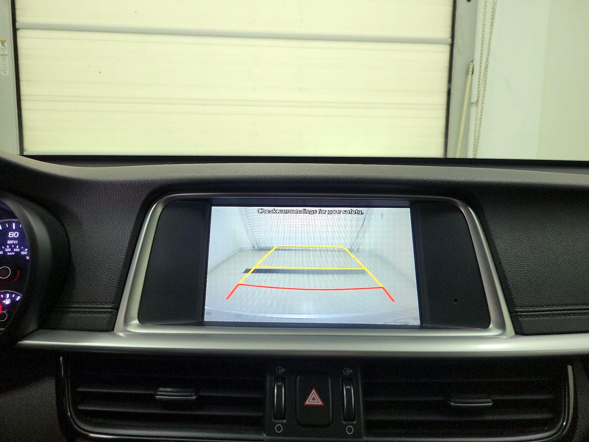 Thumbnail: 2019 Kia Optima - 14