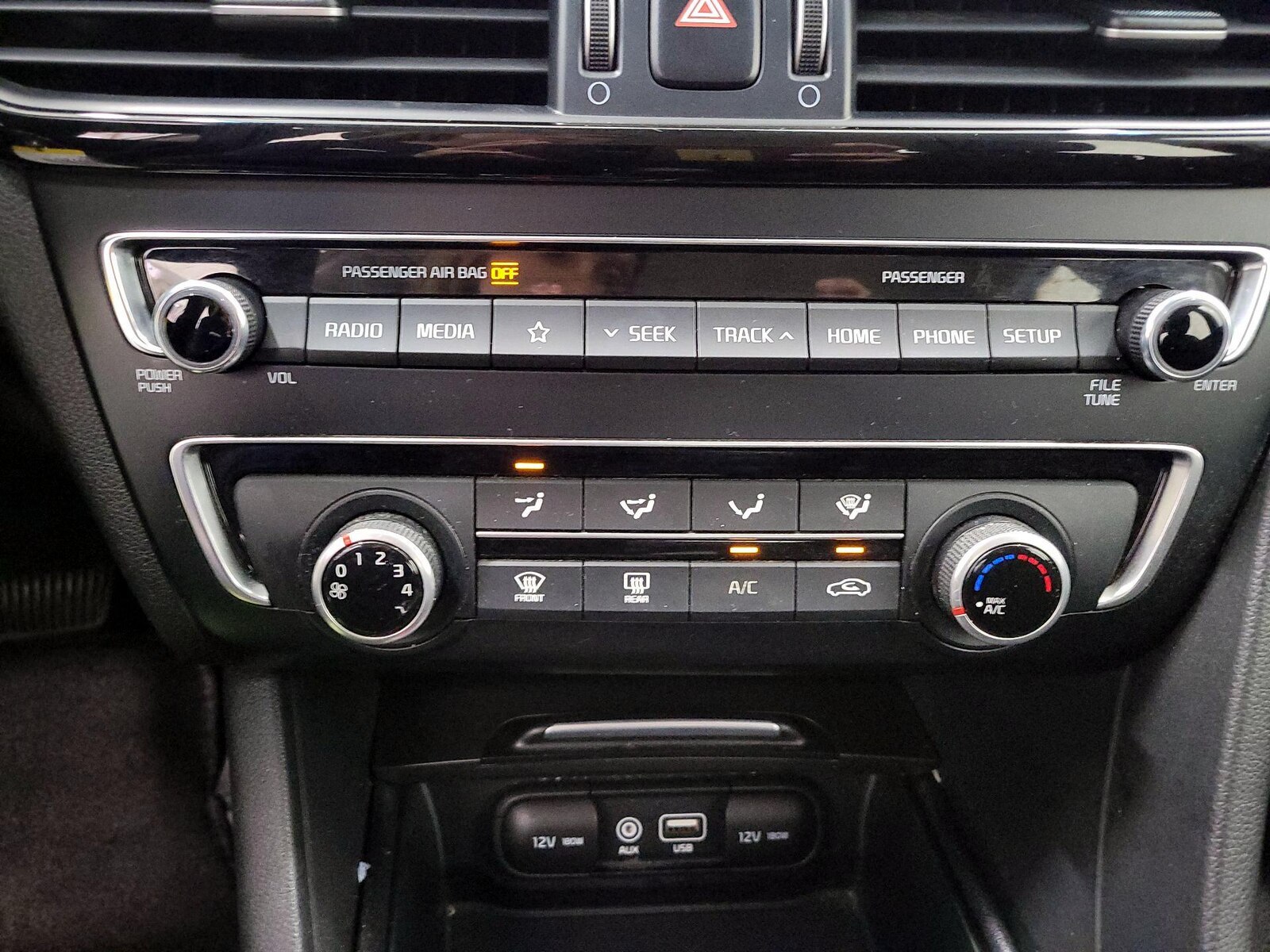 2019 Kia Optima LX - Photo 17