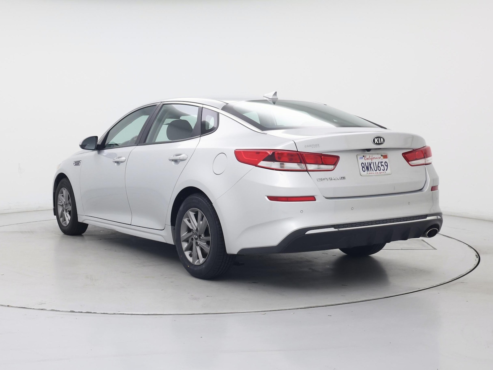 2019 Kia Optima LX - Photo 3