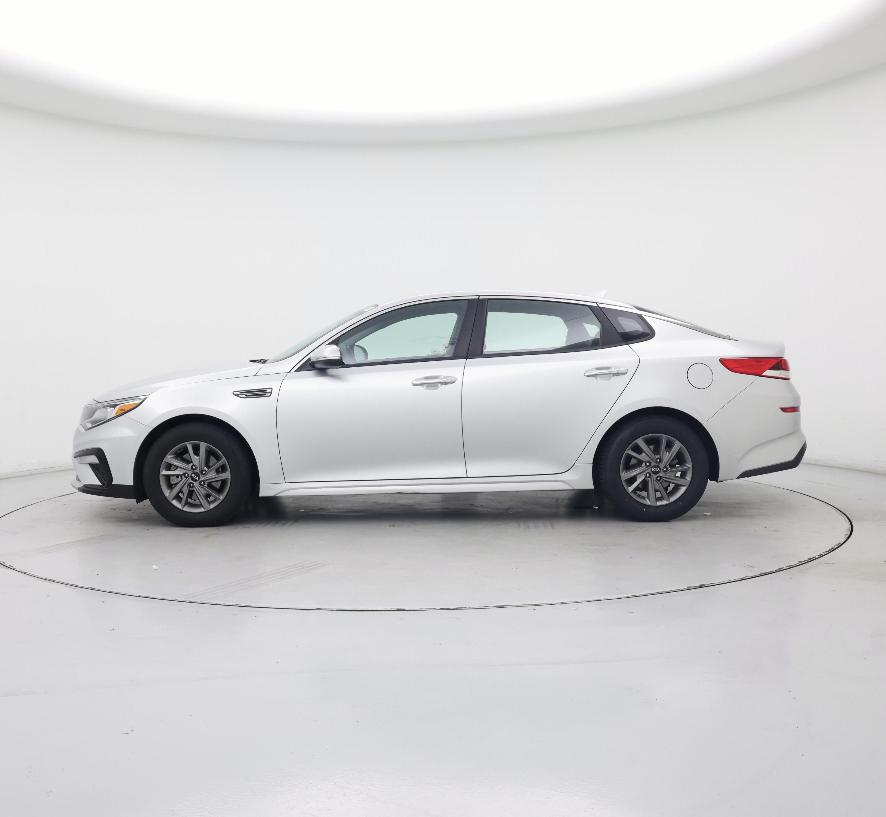 Thumbnail: 2019 Kia Optima - 3