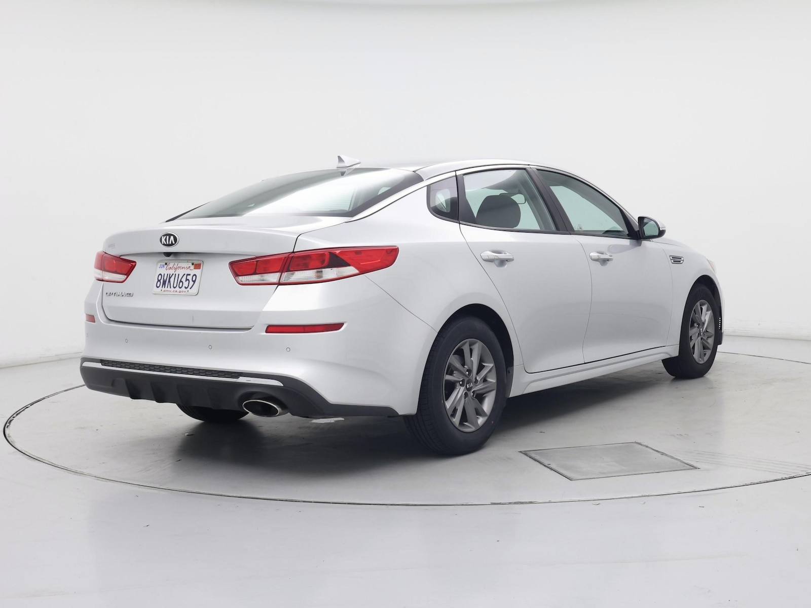 2019 Kia Optima LX - Photo 9