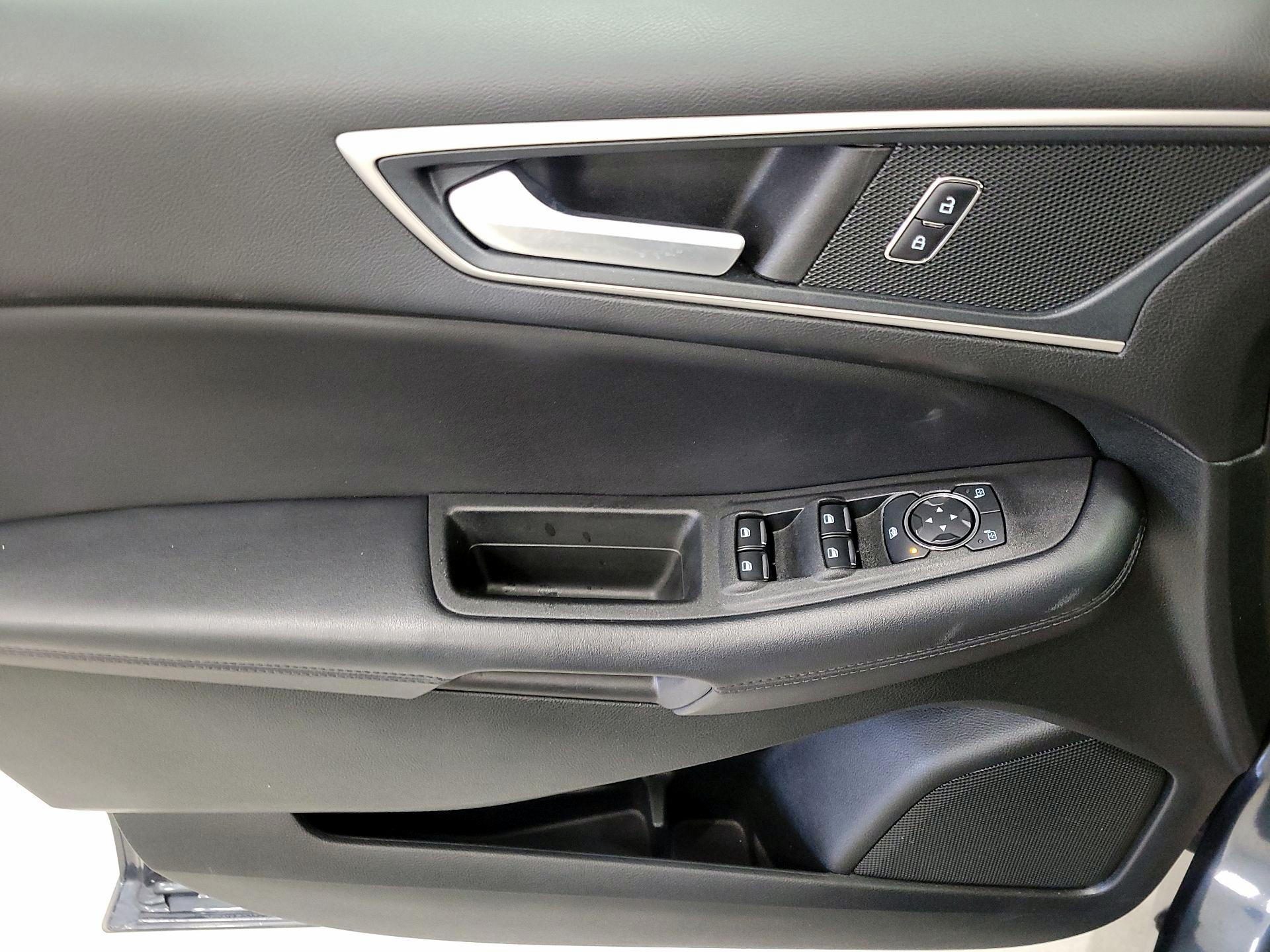 Thumbnail: 2023 Ford Edge - 12