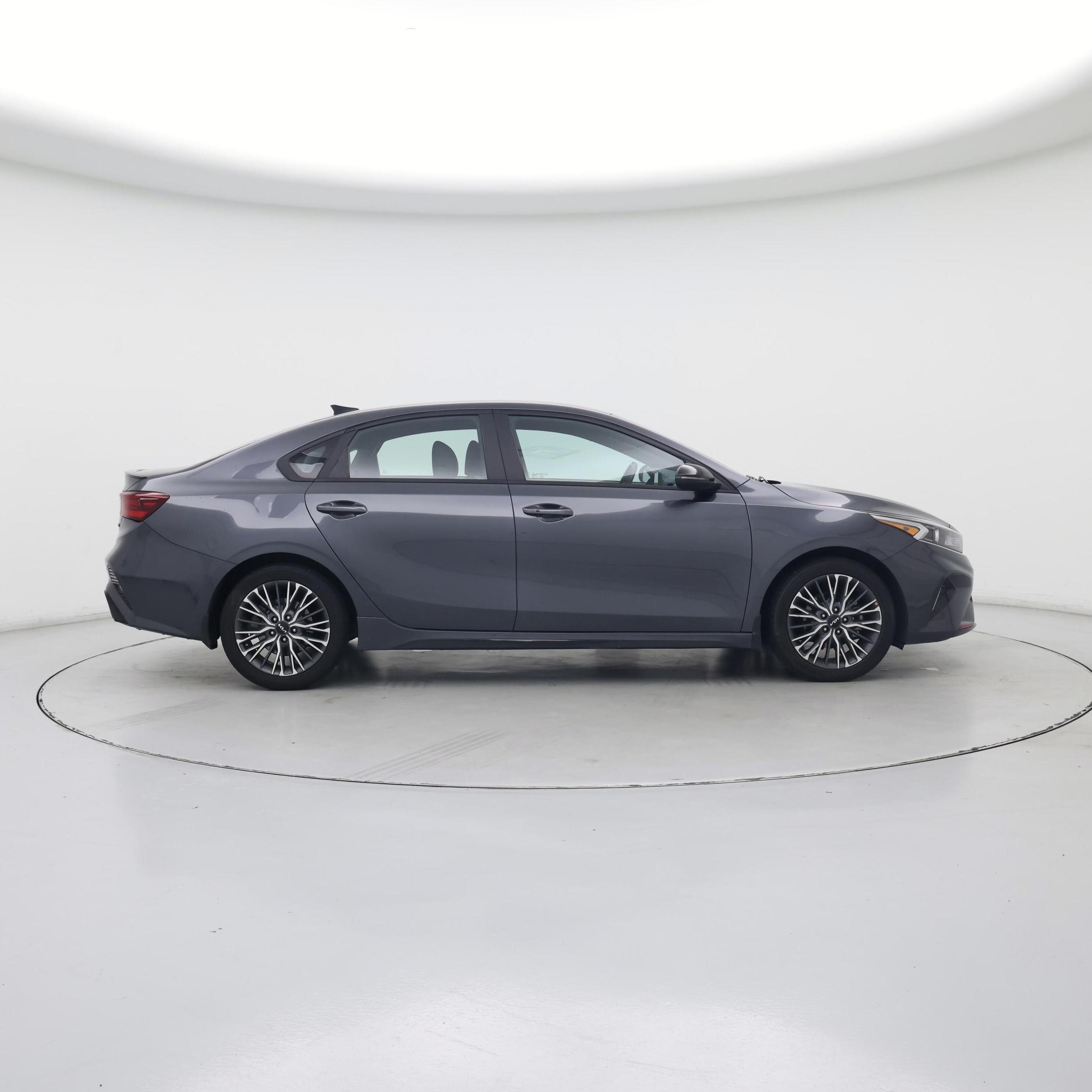 Thumbnail: 2023 Kia Forte - 7