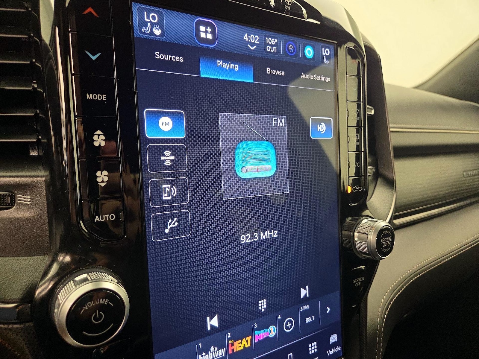 2024 RAM Ram 1500 Pickup Limited - Photo 17