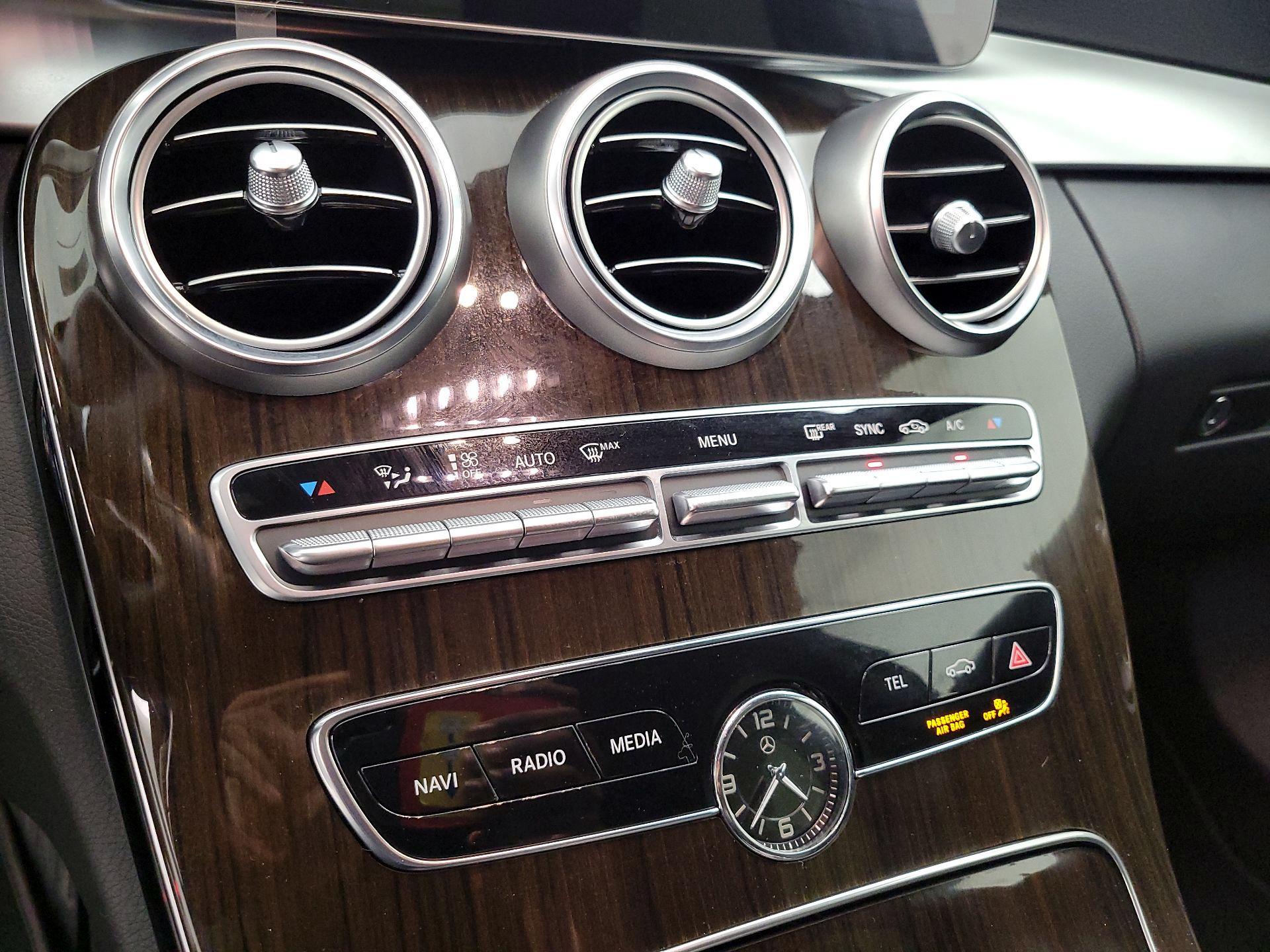 Thumbnail: 2020 Mercedes-Benz C-Class - 16