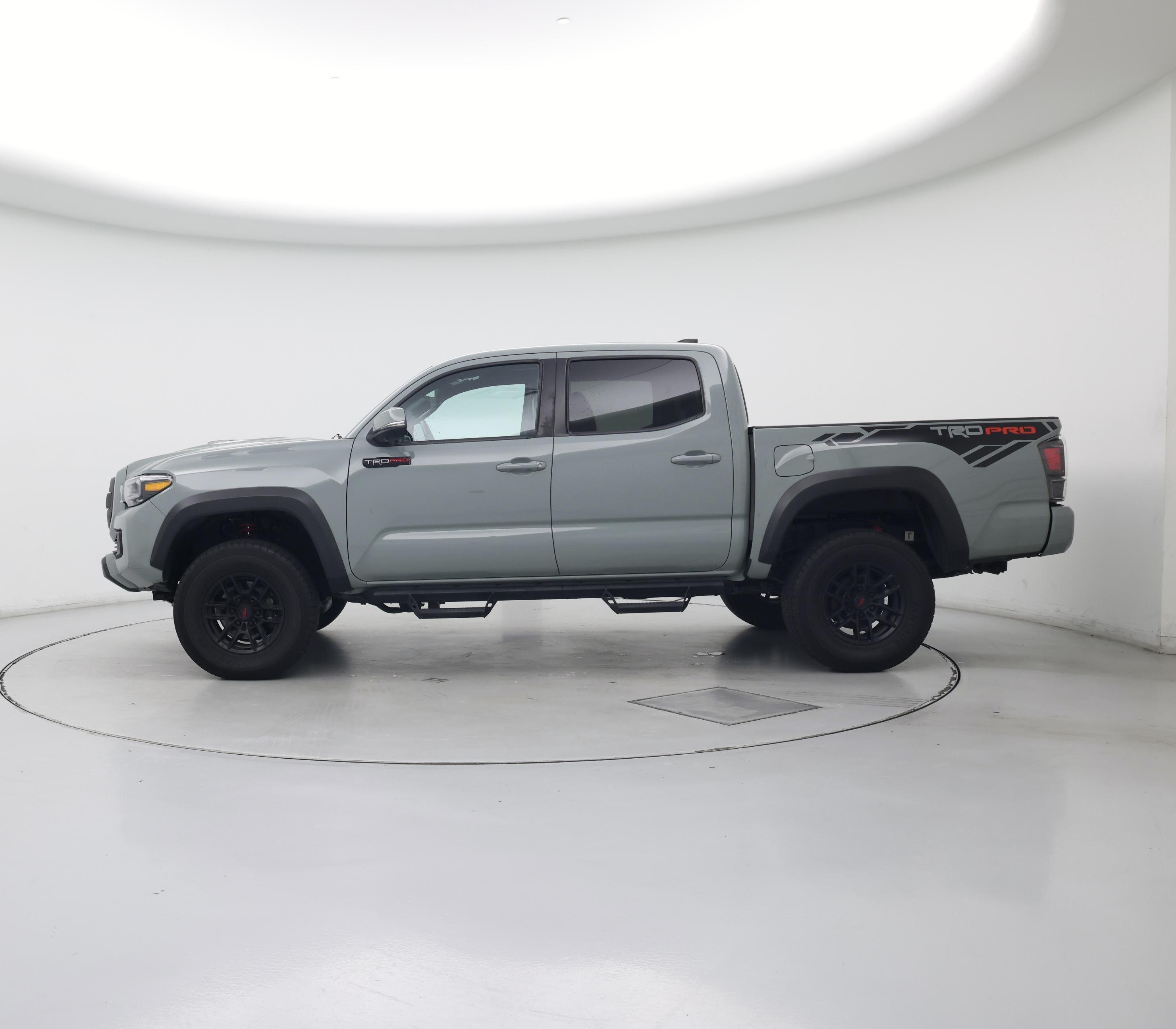 Thumbnail: 2021 Toyota Tacoma - 3