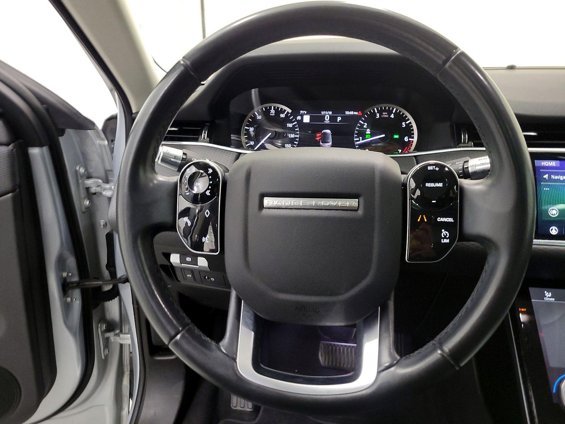 Thumbnail: 2020 Land Rover Range Rover Evoque - 10