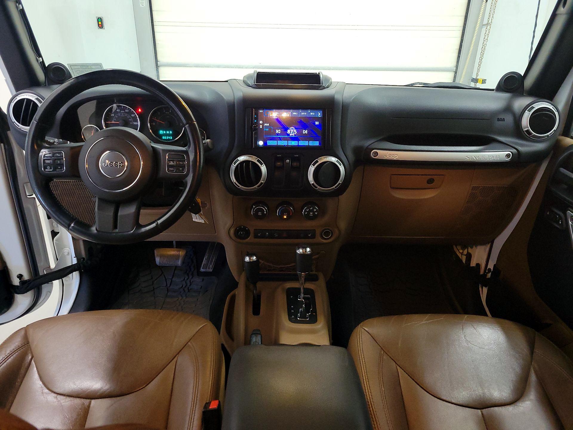 Thumbnail: 2014 Jeep Wrangler - 9
