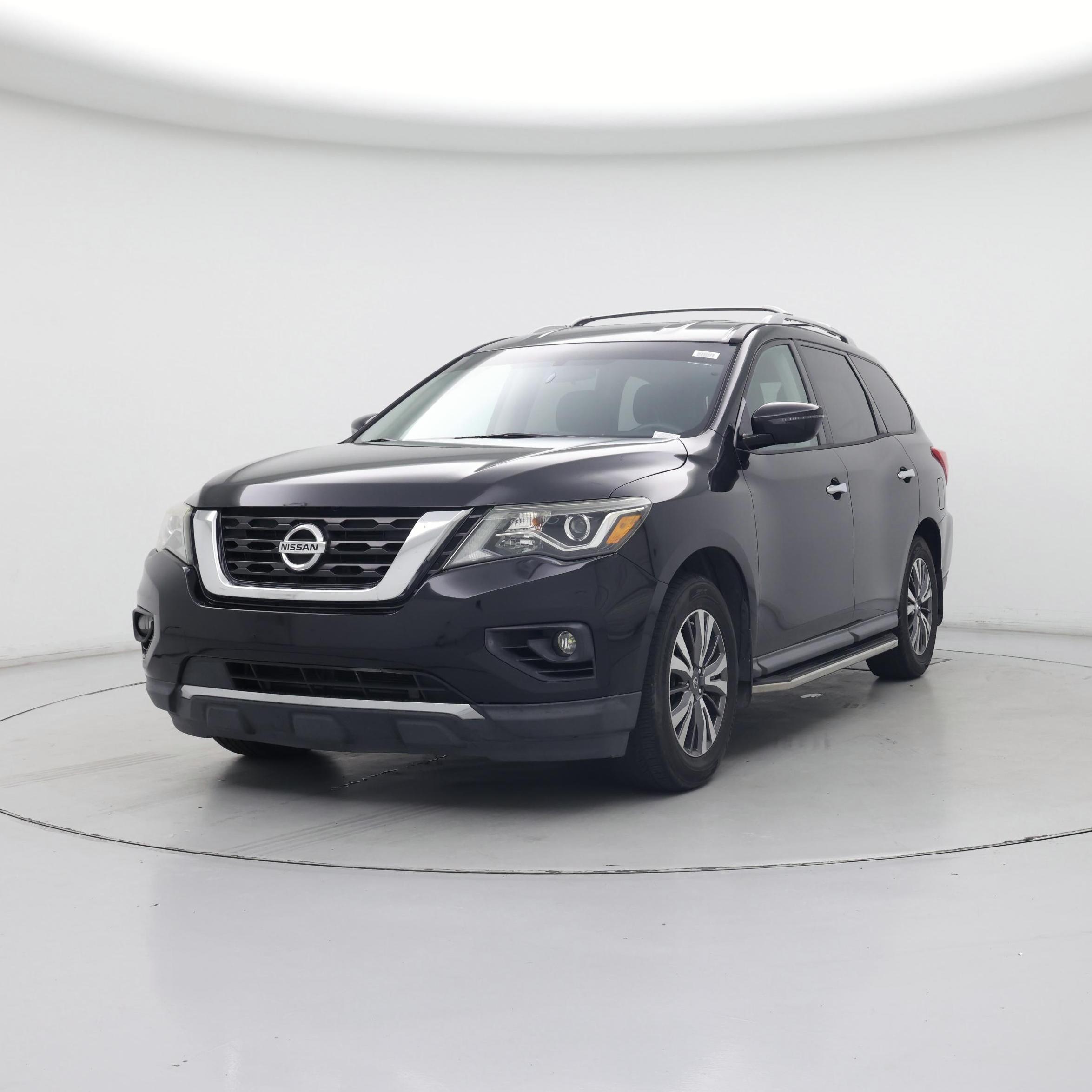 Thumbnail: 2017 Nissan Pathfinder - 4