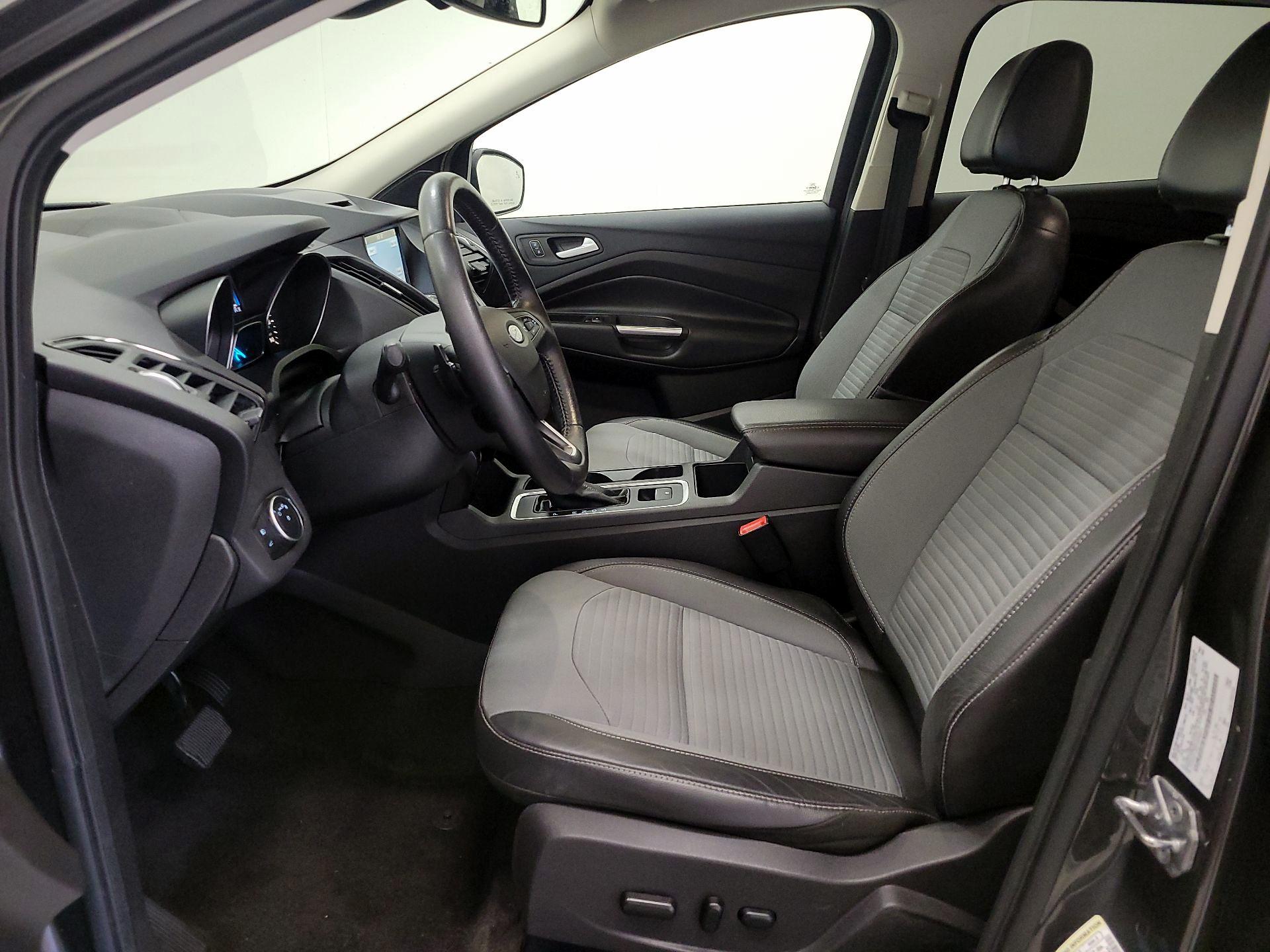 Thumbnail: 2017 Ford Escape - 11