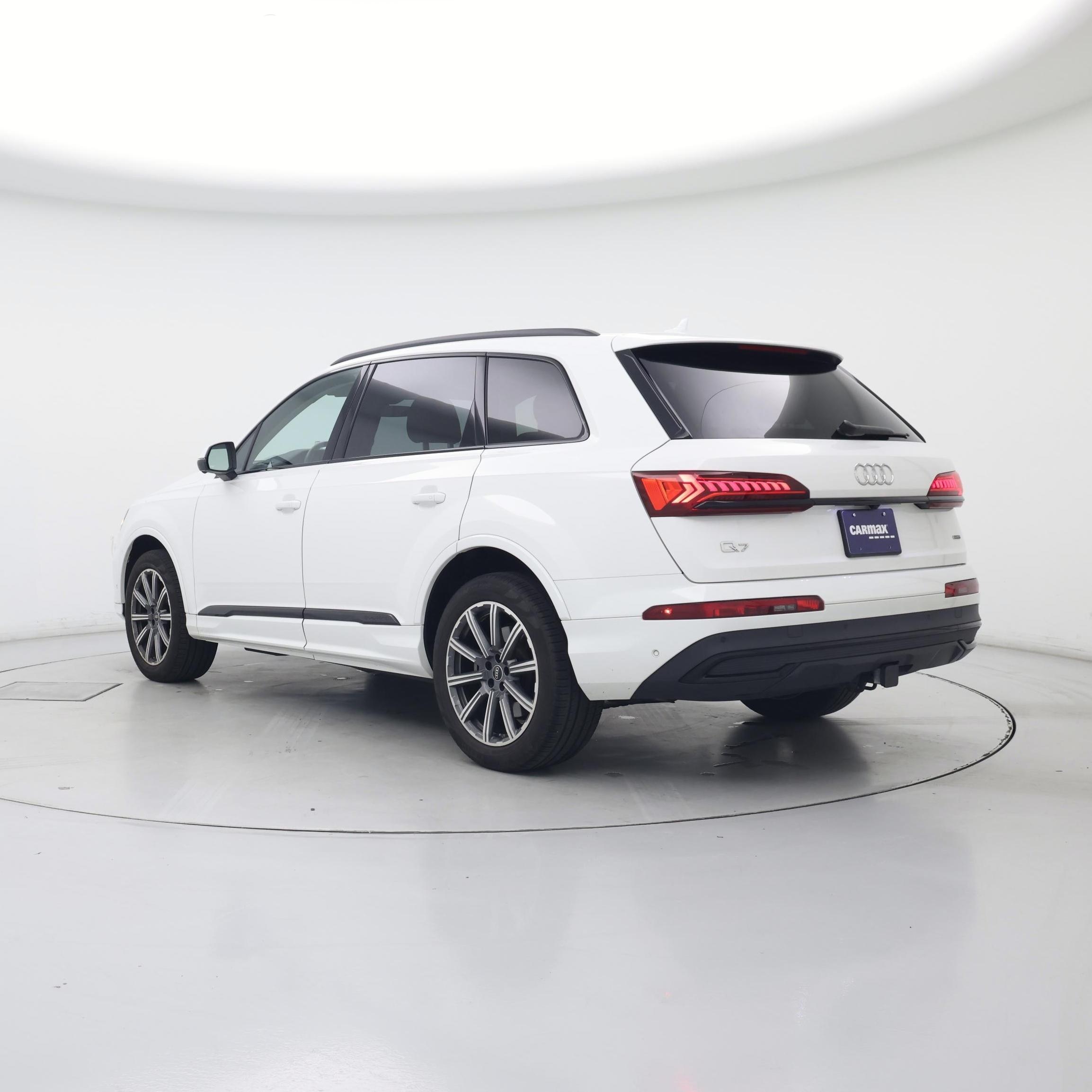 Thumbnail: 2023 Audi Q7 - 2