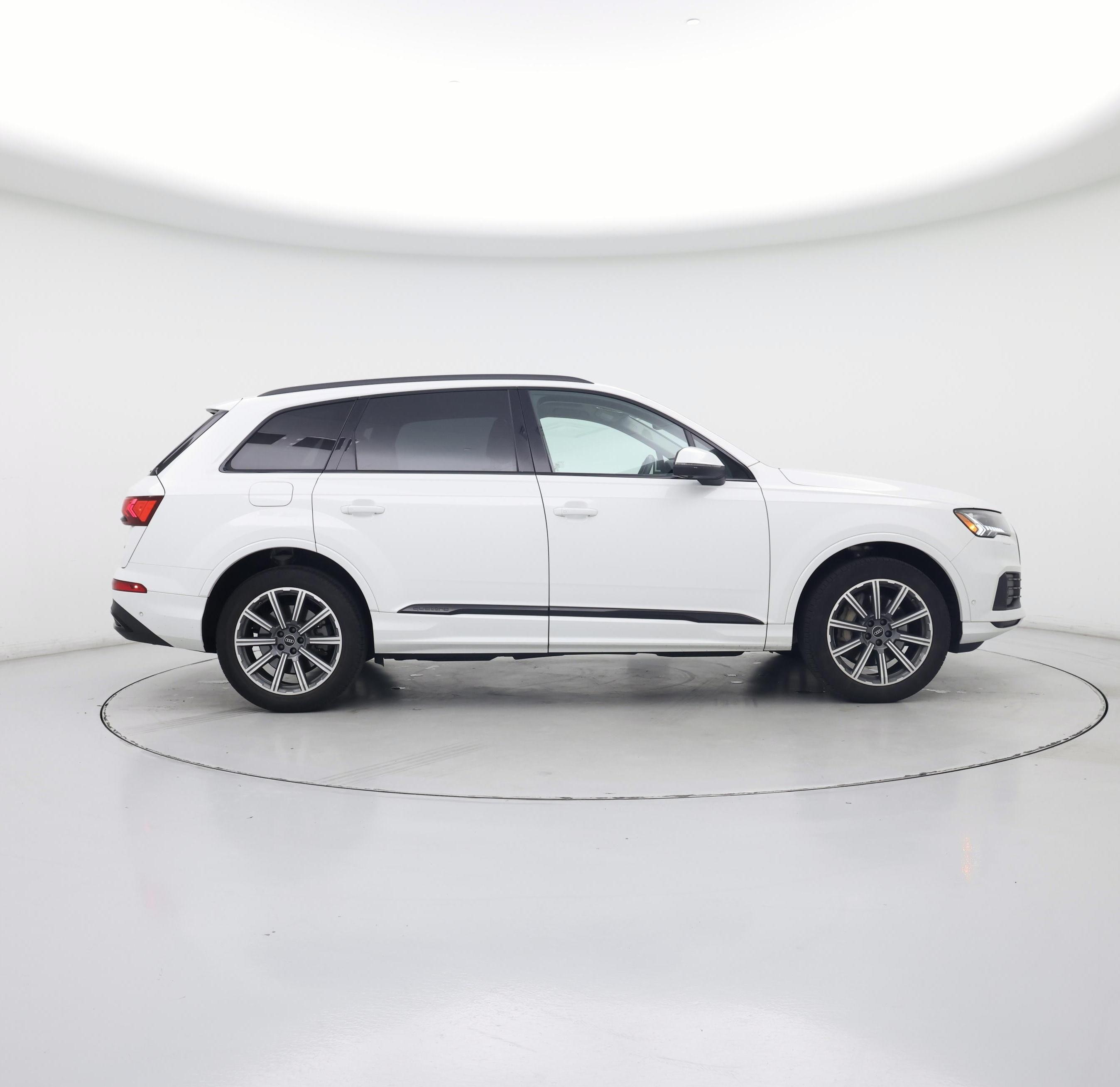 Thumbnail: 2023 Audi Q7 - 7
