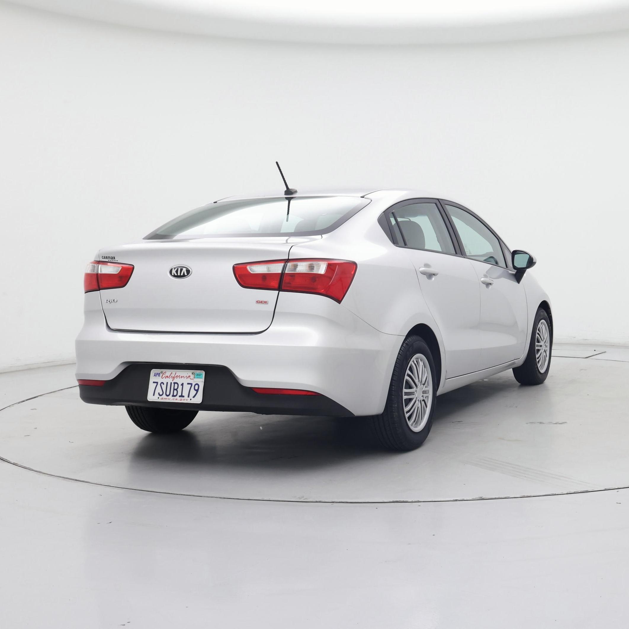 Thumbnail: 2016 Kia Rio - 8