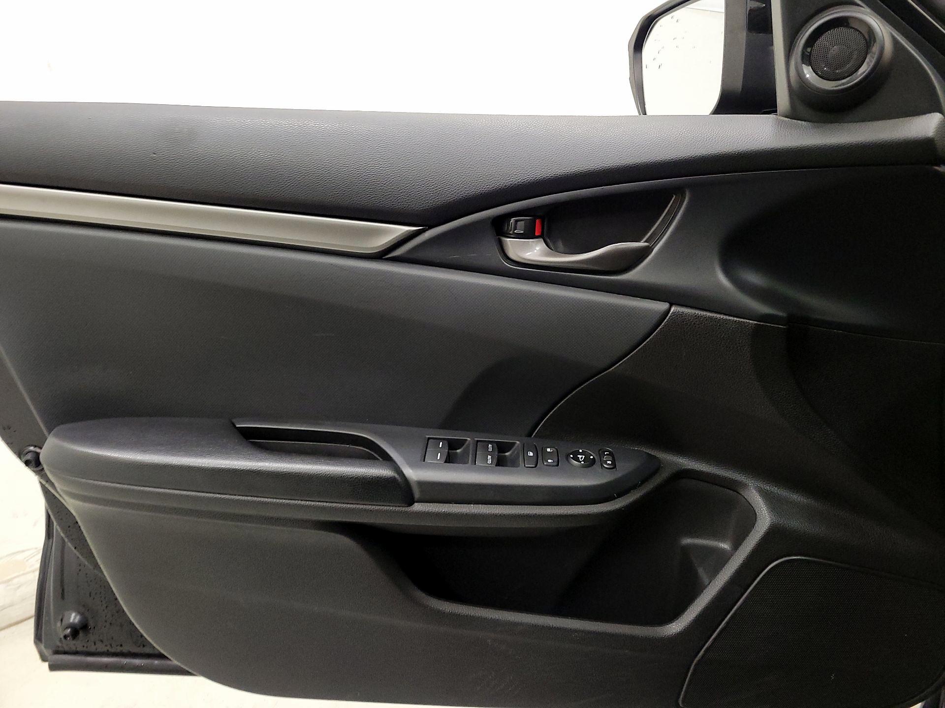 Thumbnail: 2021 Honda Civic - 10